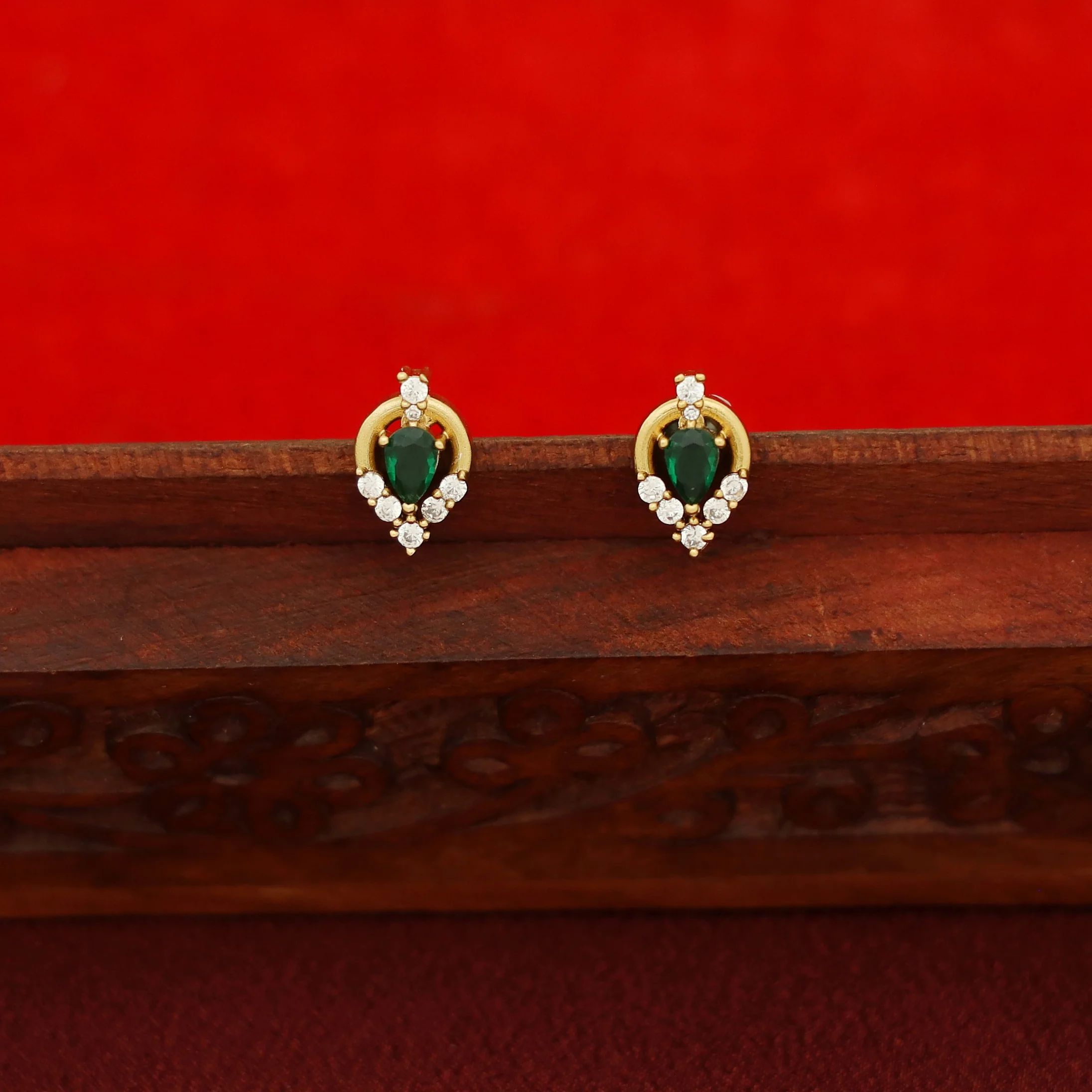 Rishika AD Stone Stiff Neckpiece with Earring - Image 10