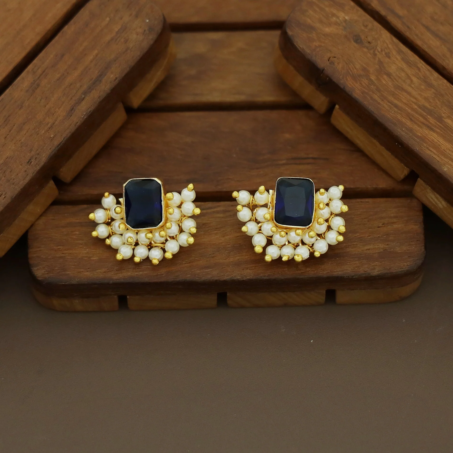 Rishika Rectangle Half Cluster Pearl Earring - Image 4