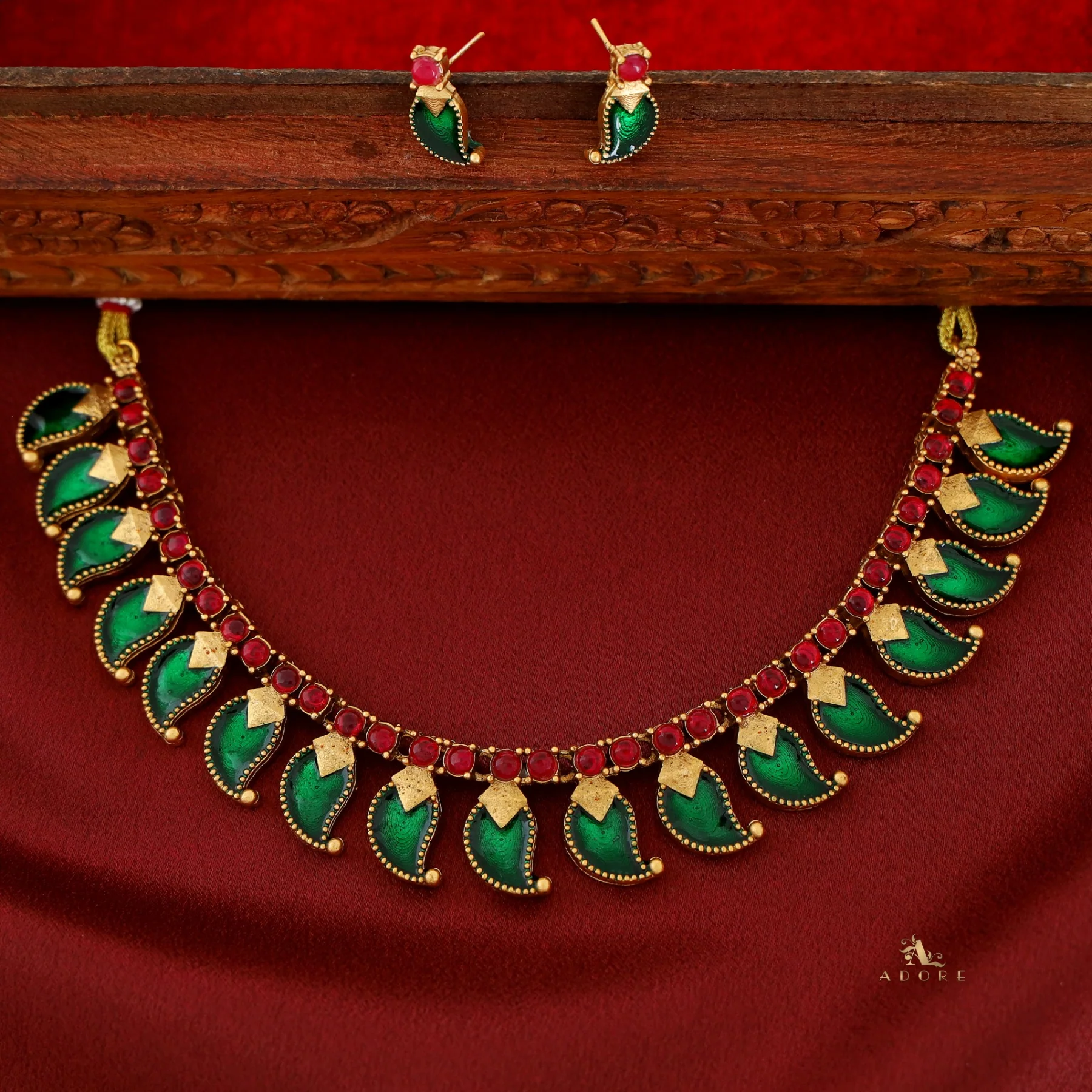 Rithu Palakka Kemp Stone Neckpiece With Earring - Image 4