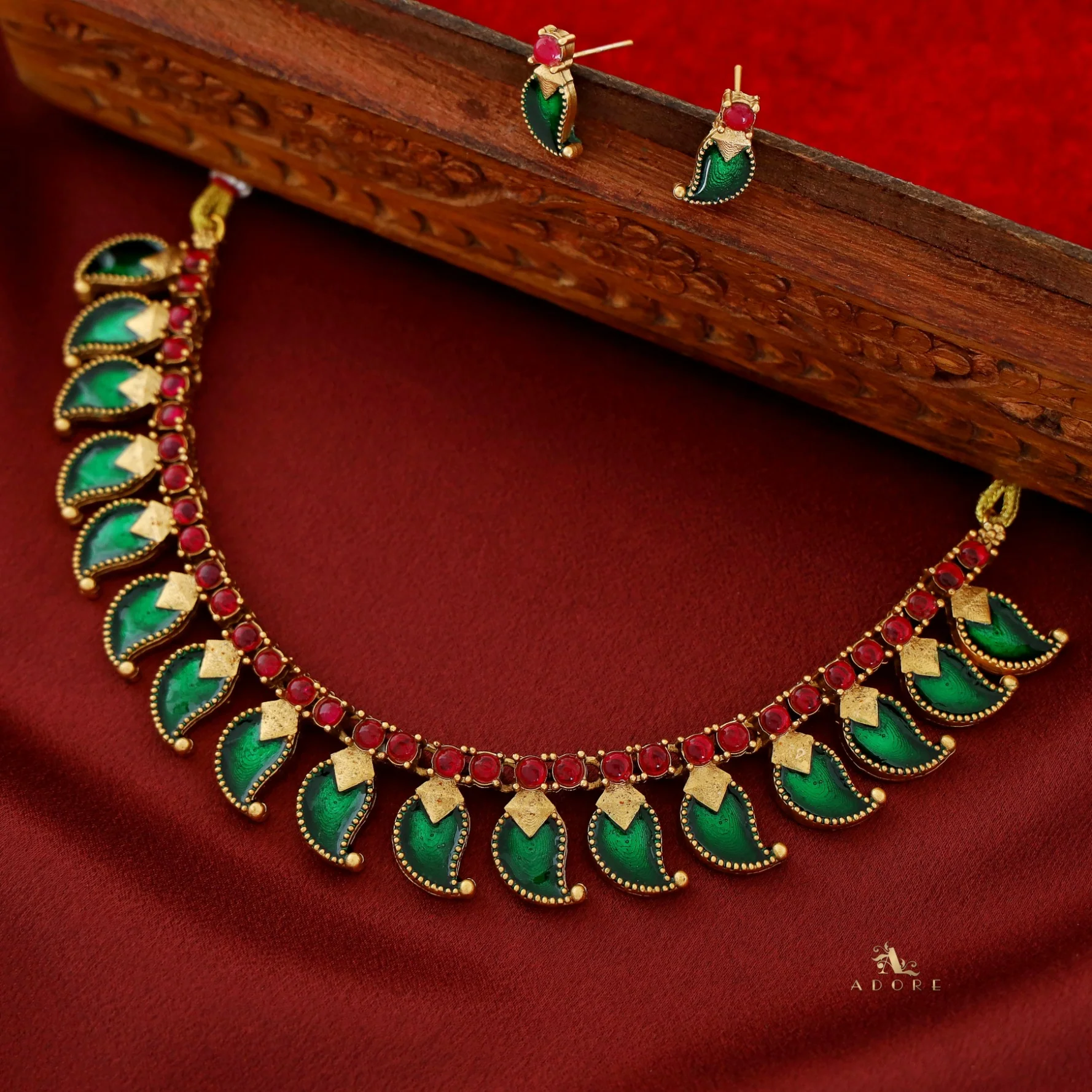 Rithu Palakka Kemp Stone Neckpiece With Earring - Image 5