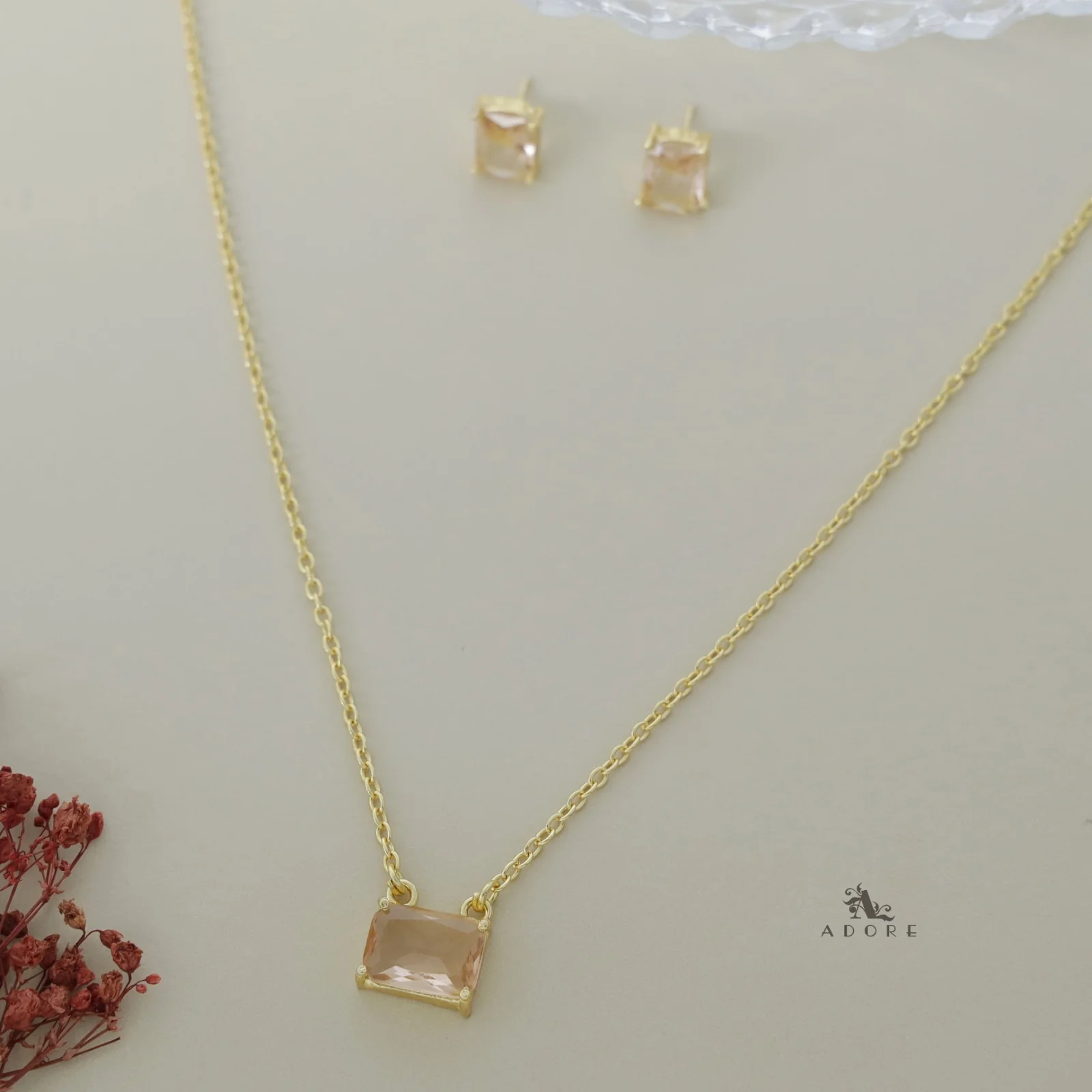 Jaime Glossy Rectangle Neckpiece With Stud - Image 14