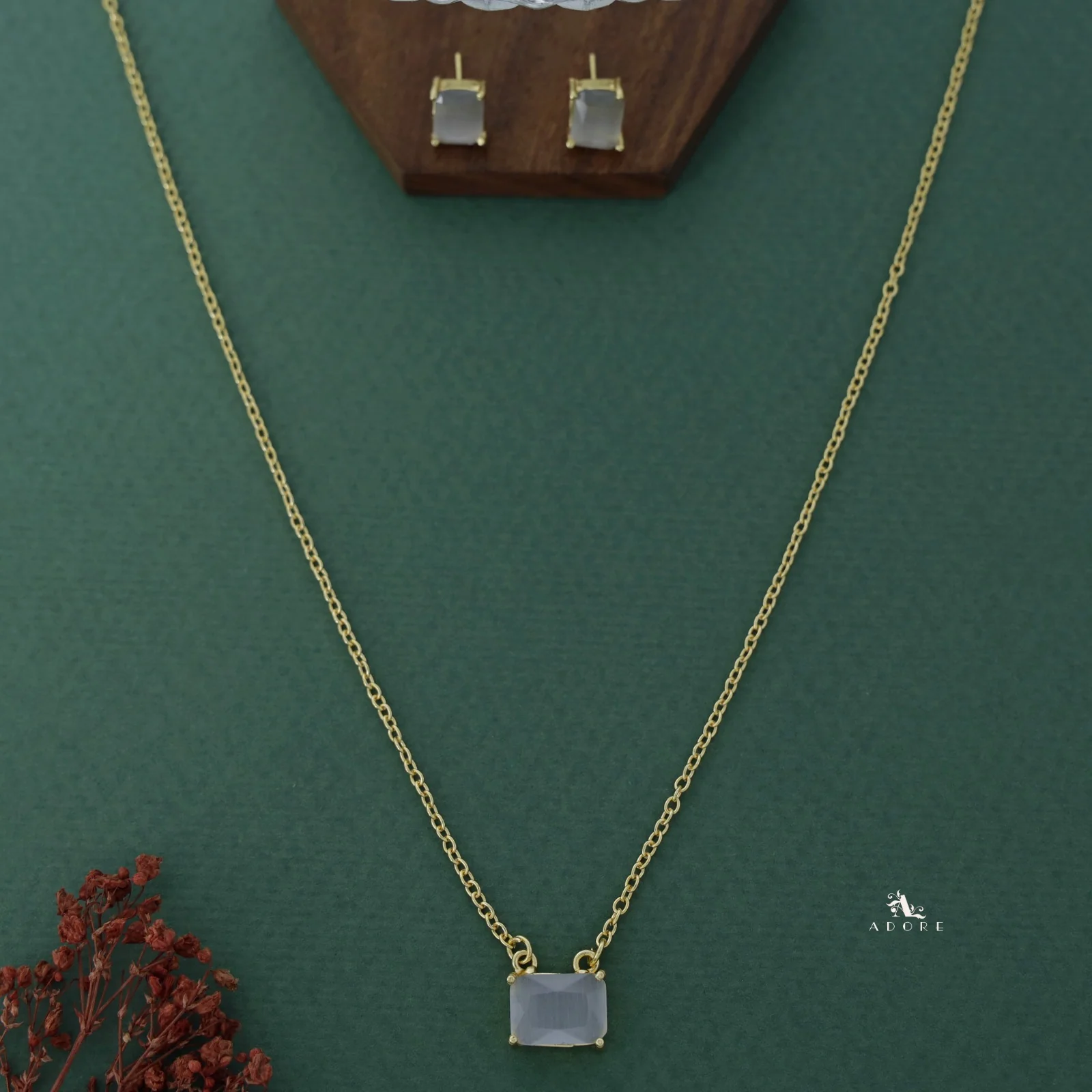 Jaime Glossy Rectangle Neckpiece With Stud - Image 16