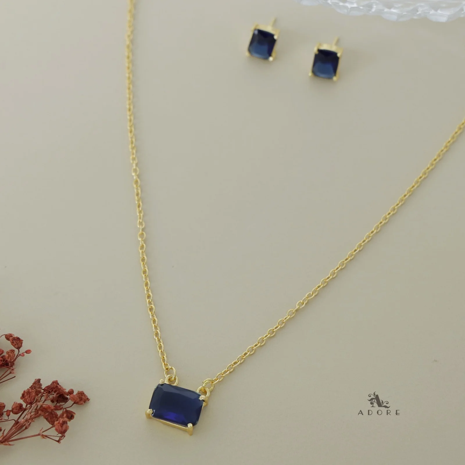 Jaime Glossy Rectangle Neckpiece With Stud - Image 19