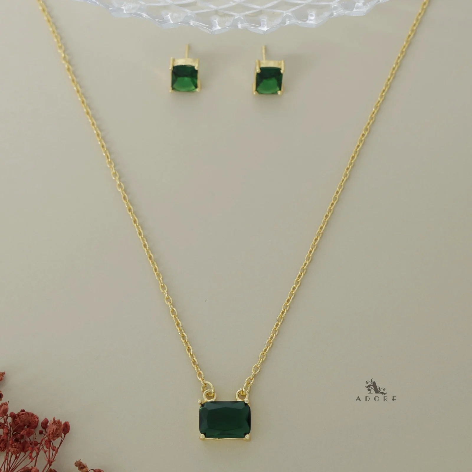 Jaime Glossy Rectangle Neckpiece With Stud - Image 9