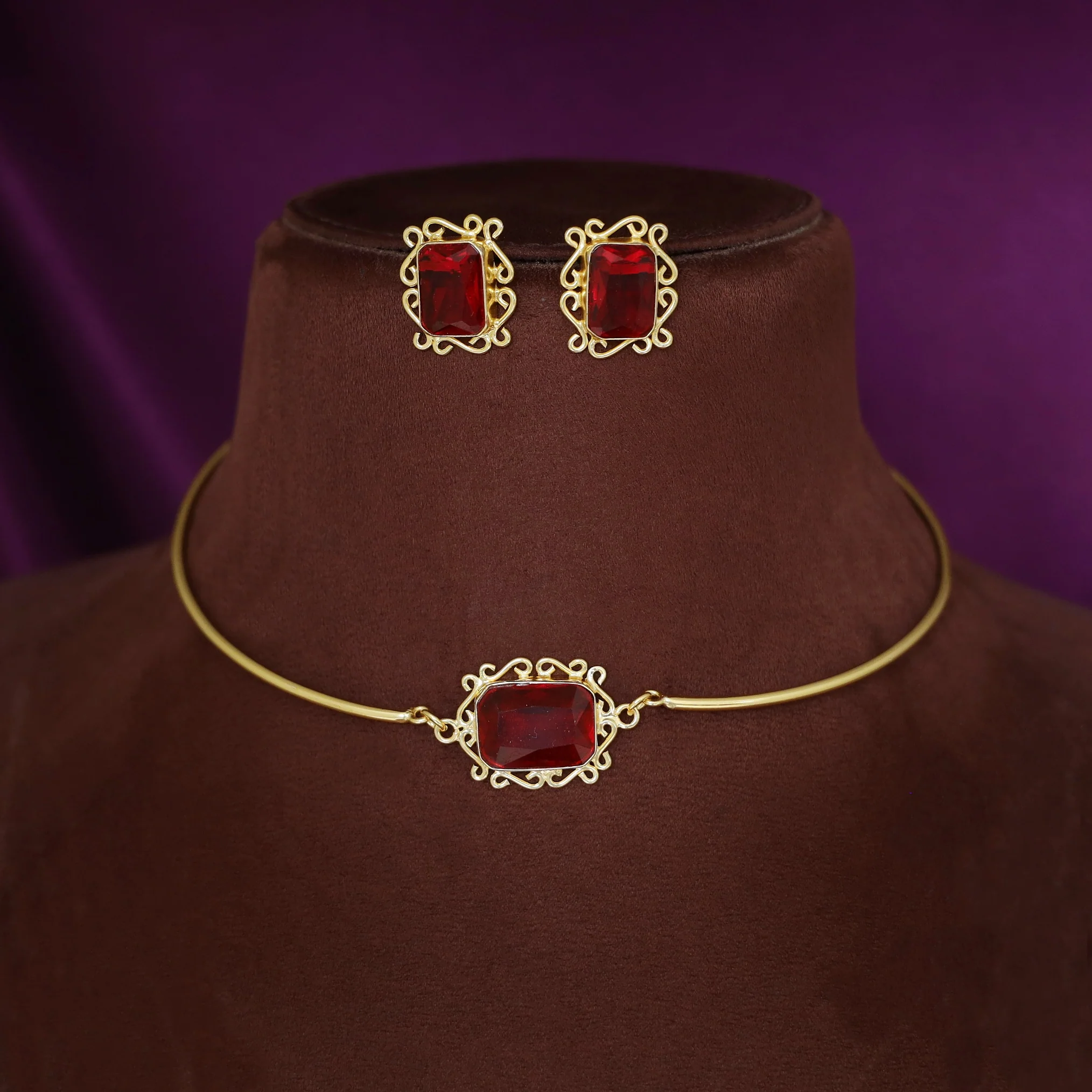 Ritu Golden Rectangle Glossy Neck Cuff With Earring - Image 2