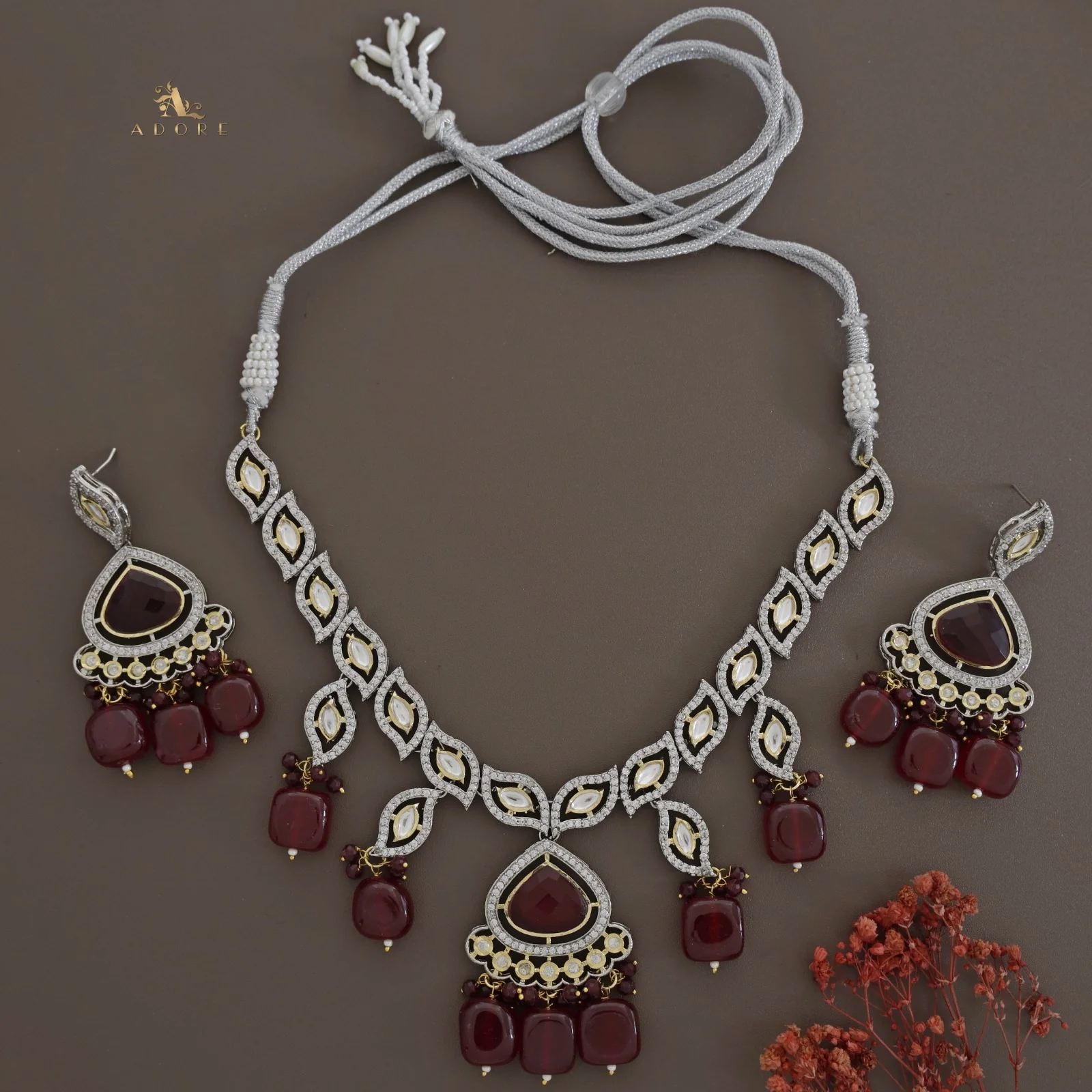 Rochana Kundan Neckpiece With Earring - Image 4