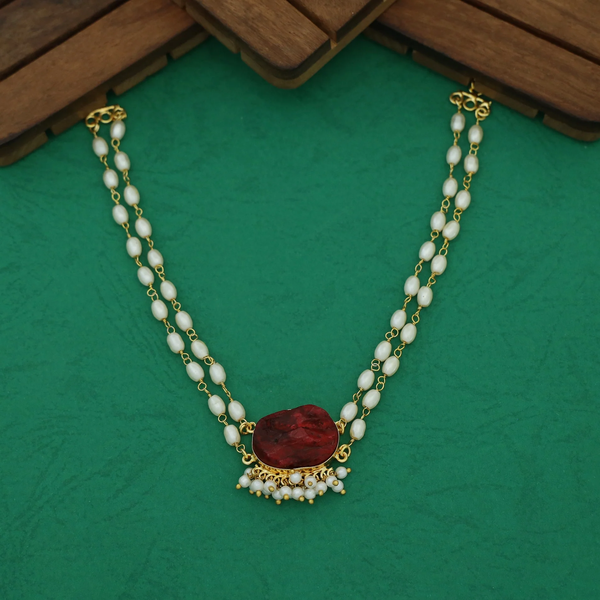 Rohi 2 Layer Cluster Pearl Dyed Stone Choker - Image 11