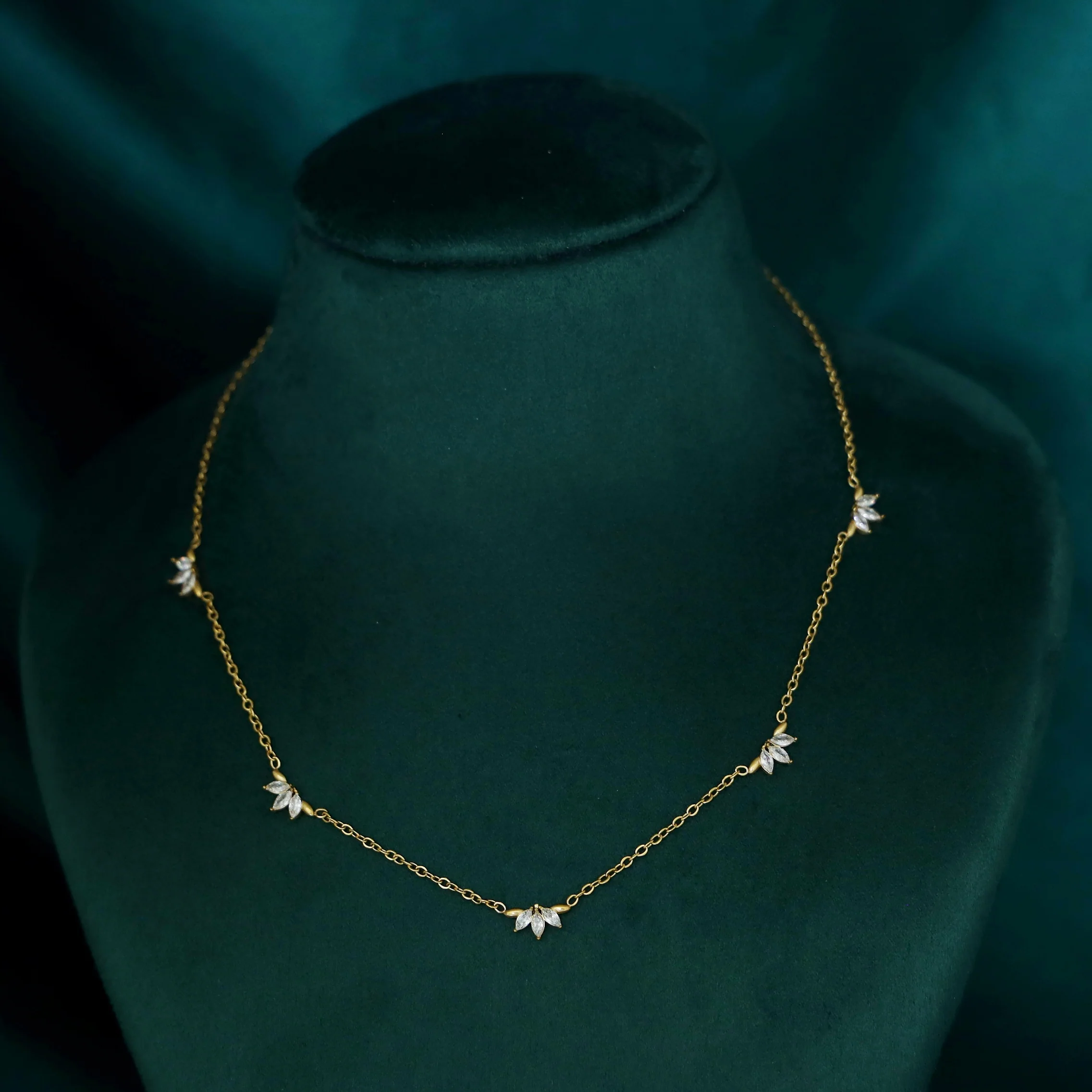 Romina 5 Half Flower Neckpiece - Image 2