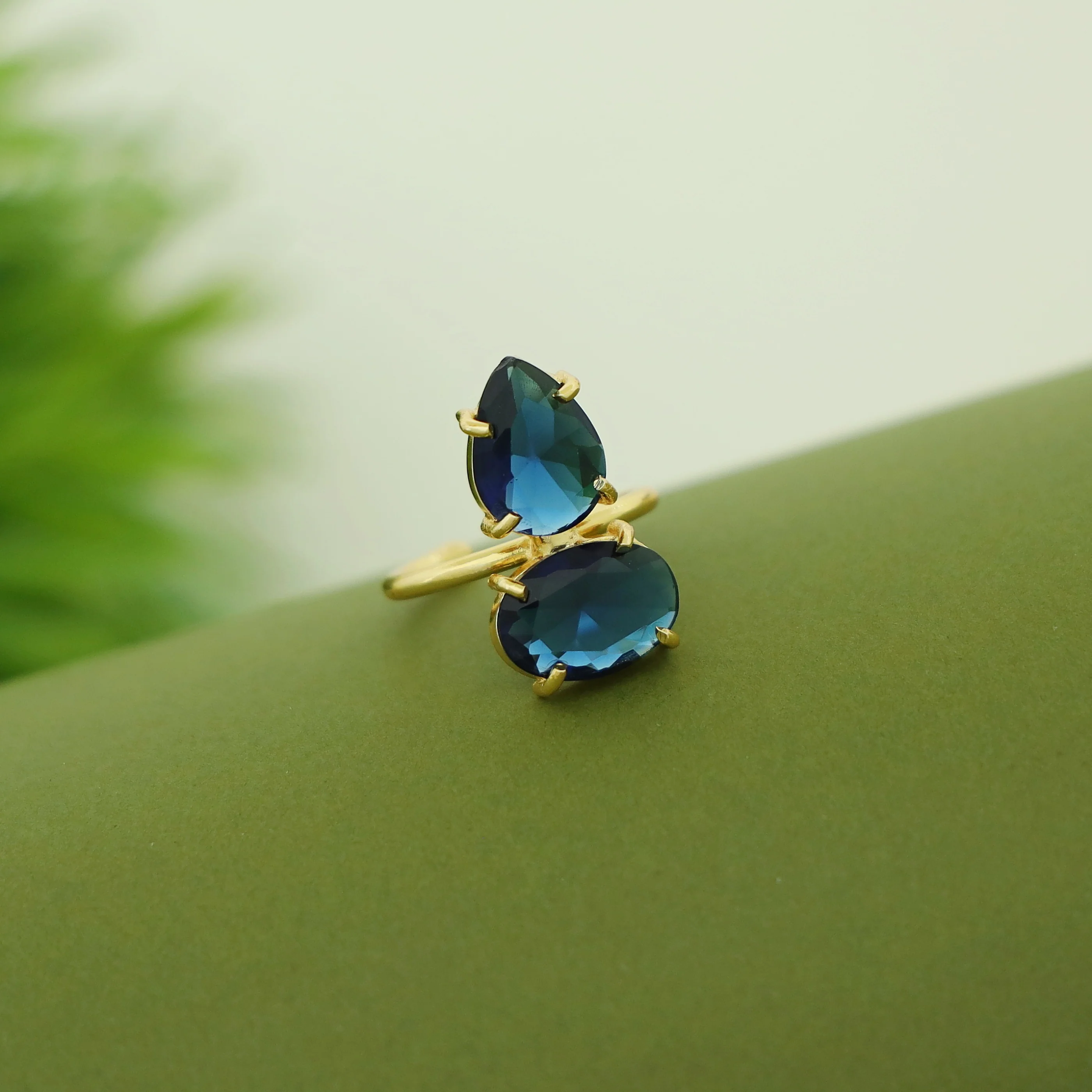 Rory Claw Oval Drop Glossy Stone Ring - Image 5