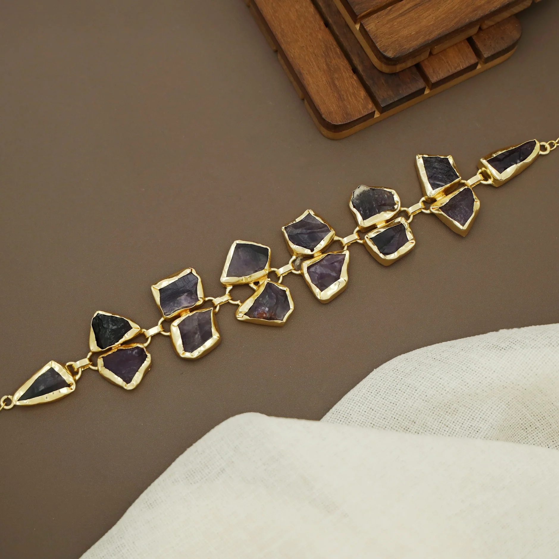 Rosella Raw Stone Choker - Image 3