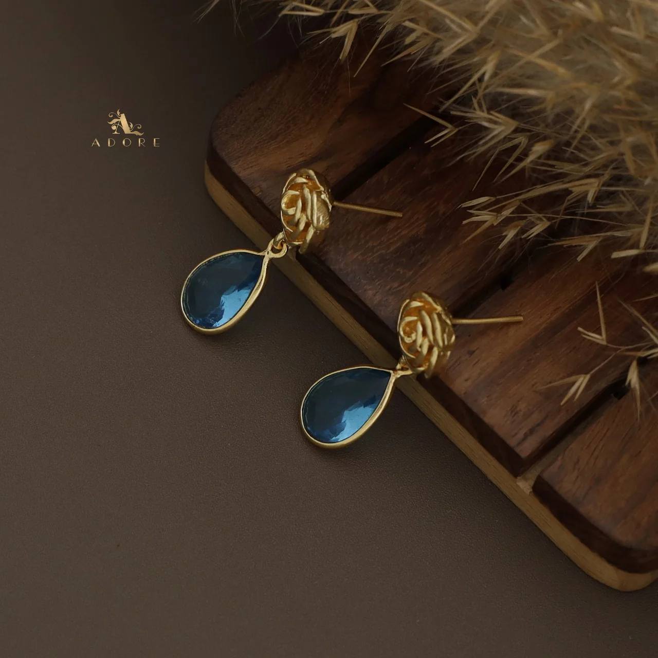 Rosette Drop Glossy Earring - Image 10