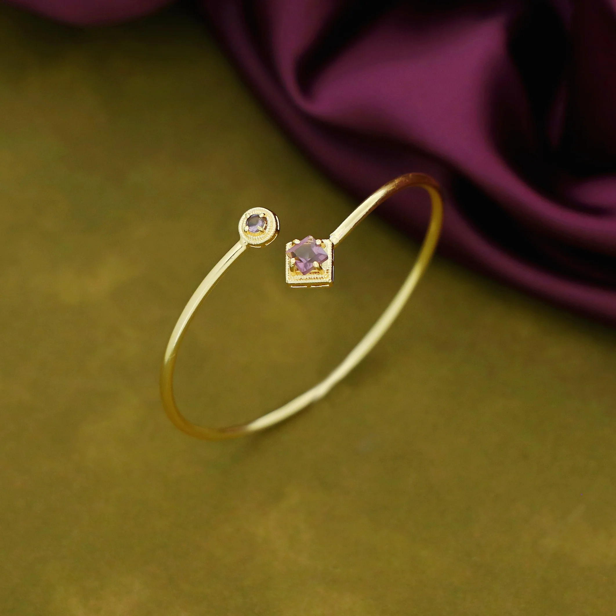Rosey Golden Claw Glossy Stone Bangle - Image 4