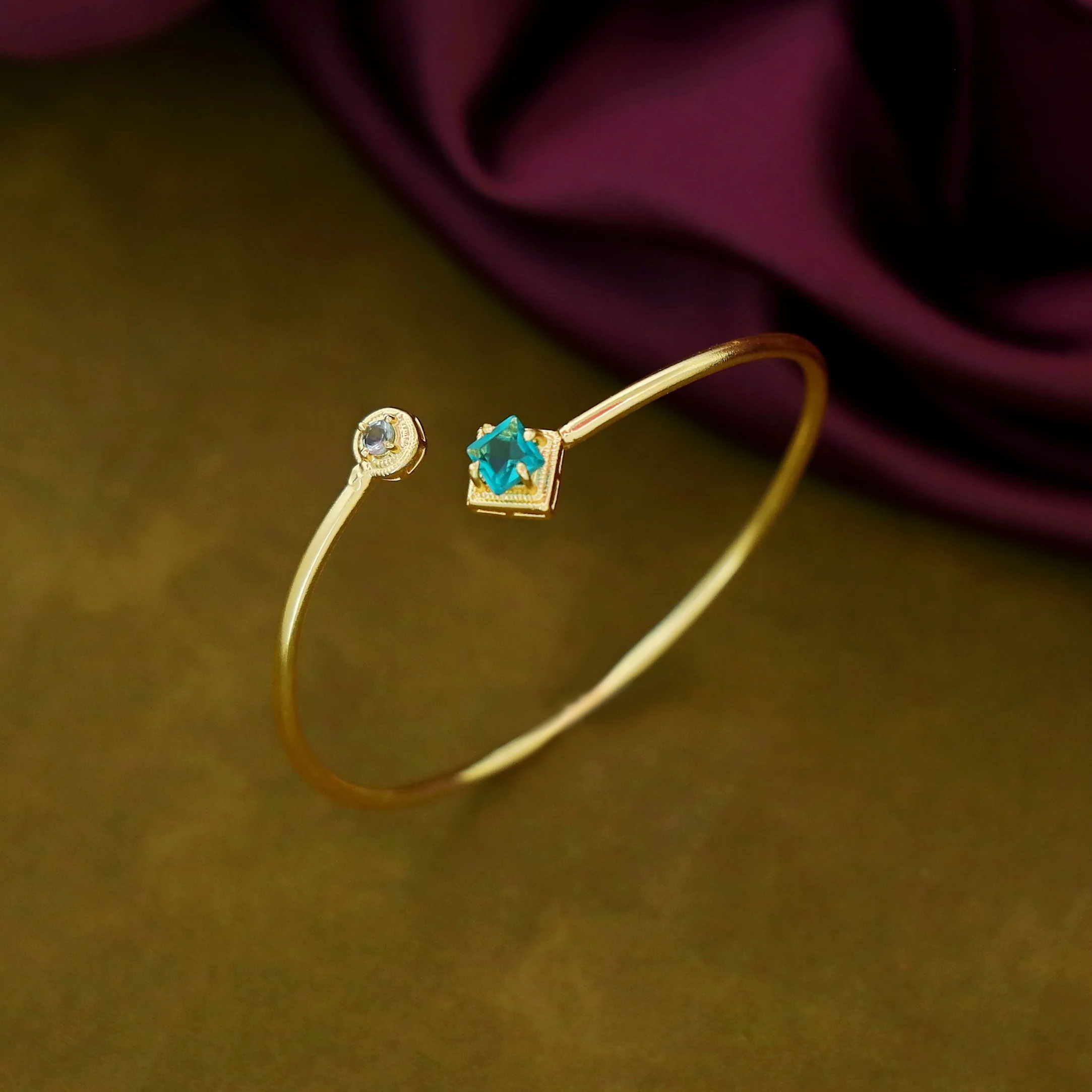 Rosey Golden Claw Glossy Stone Bangle - Image 6