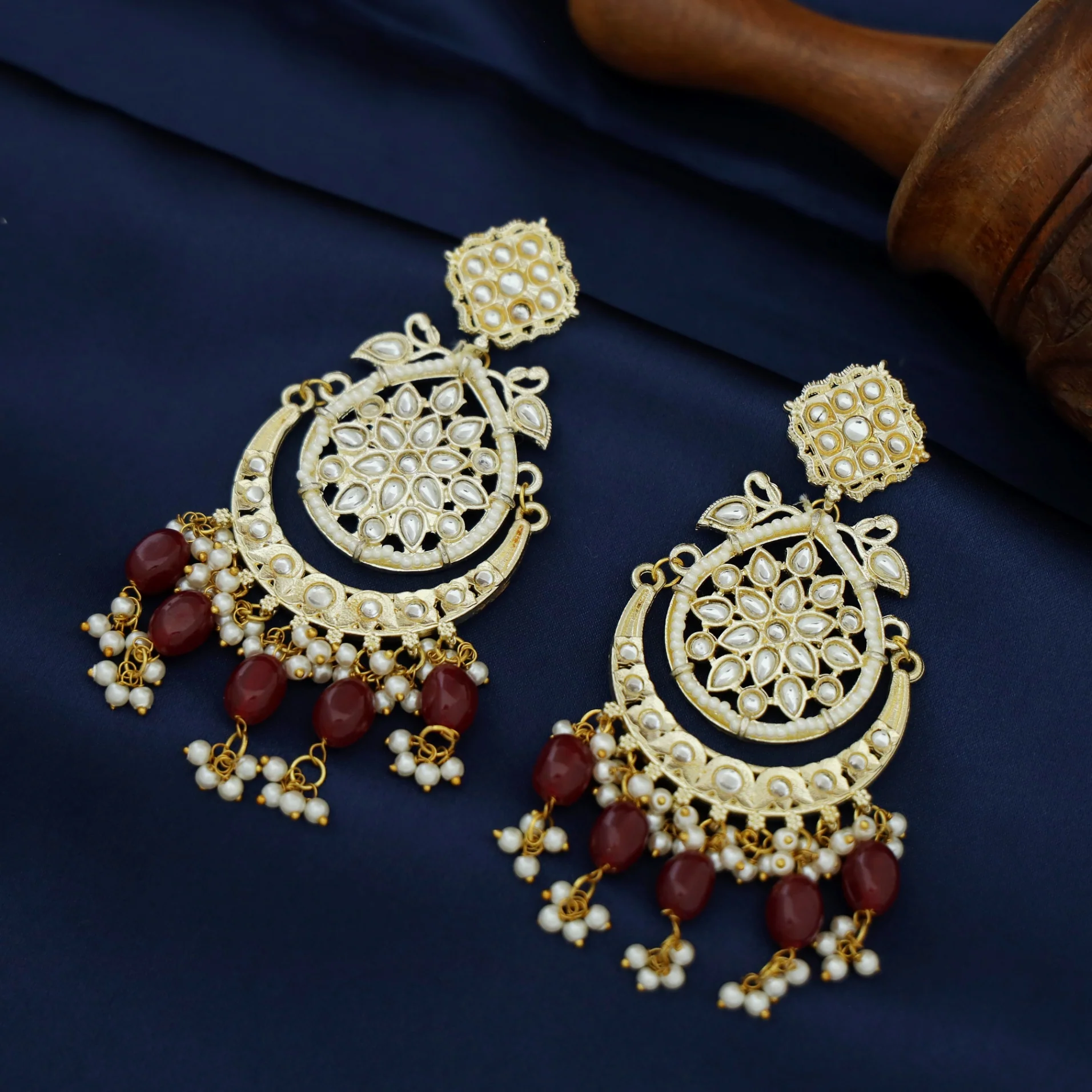 Roshanara Kundan Pearl Bead Chandbali Earring - Image 5