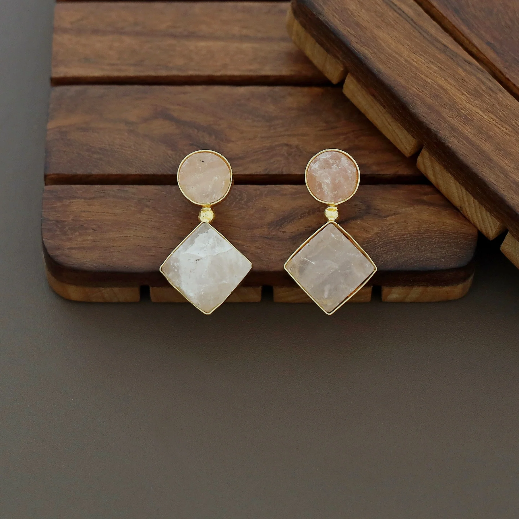 Round & Diamond Earring - Image 4