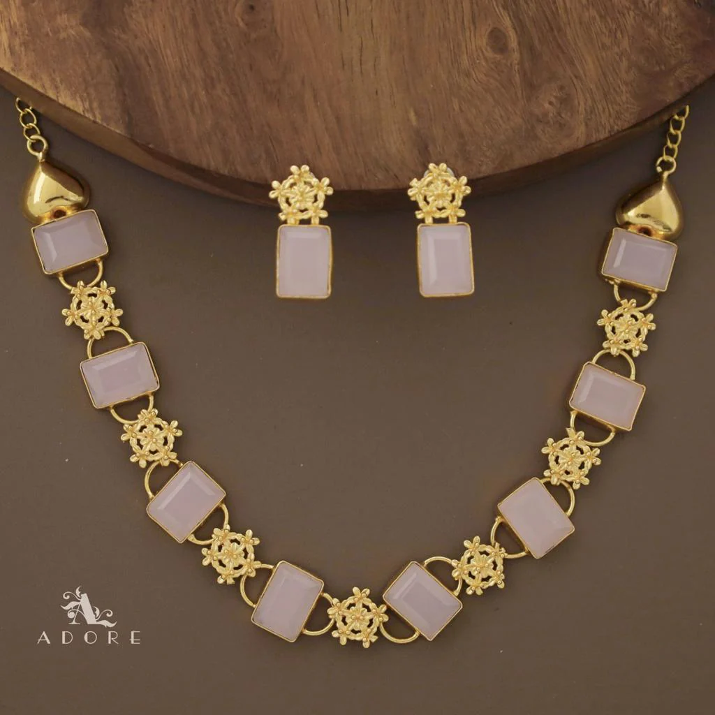 Royal Sparkle Neckpiece Plus Stud - Image 14