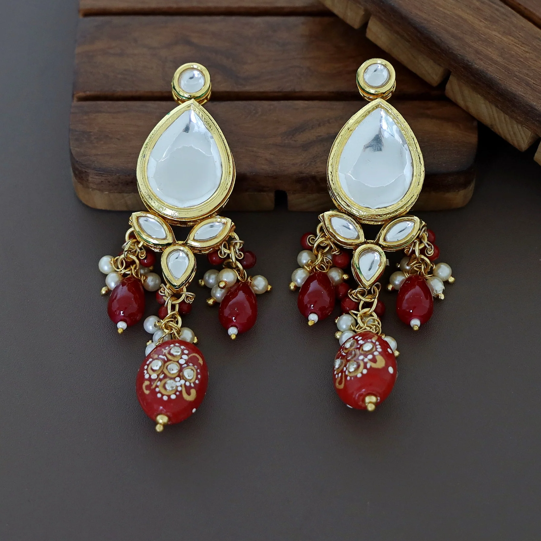 Rudie Kundan Neckpiece With Earring + Tikka - Image 4