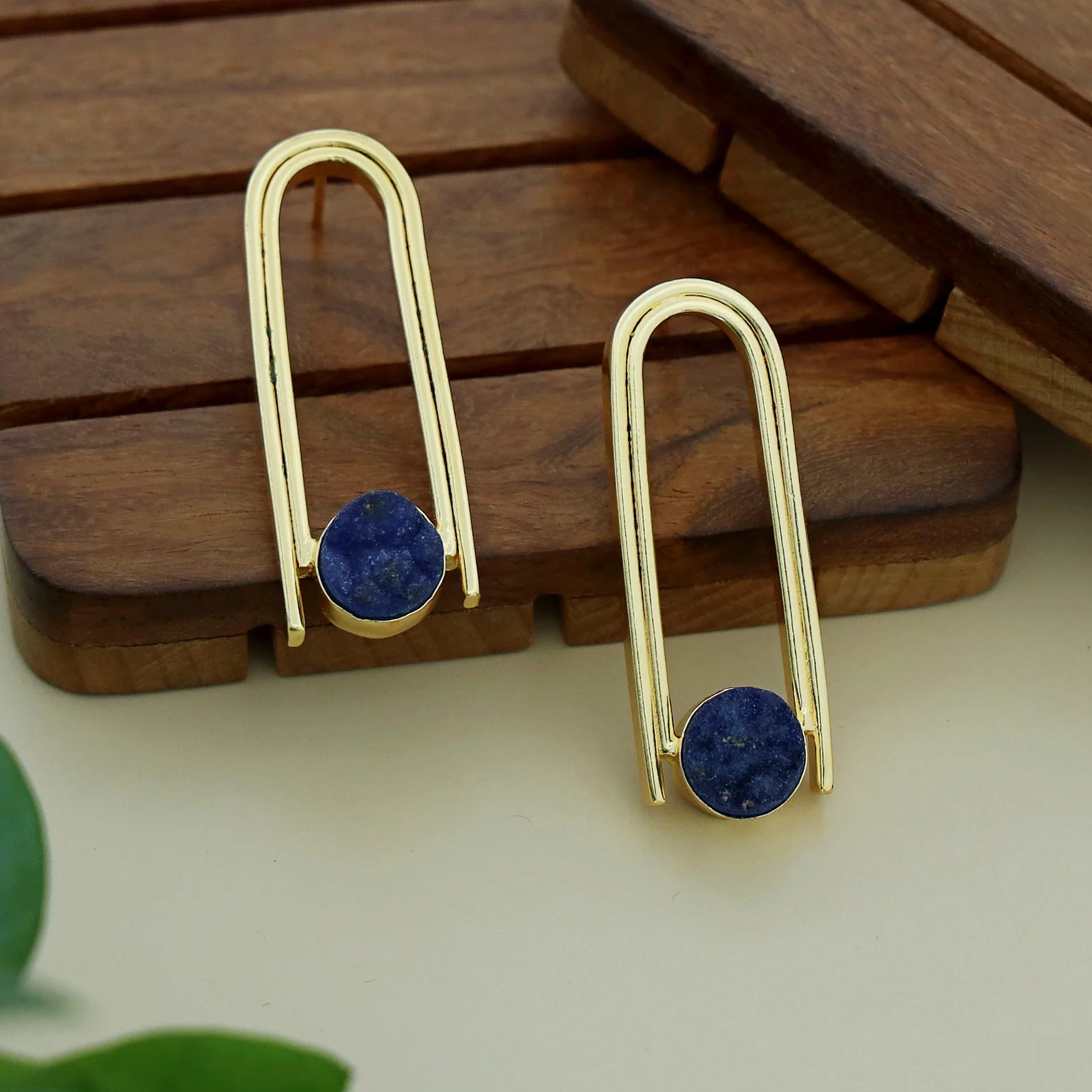 Ruhi Golden Dual Arch Druzy Stone Earring - Image 10