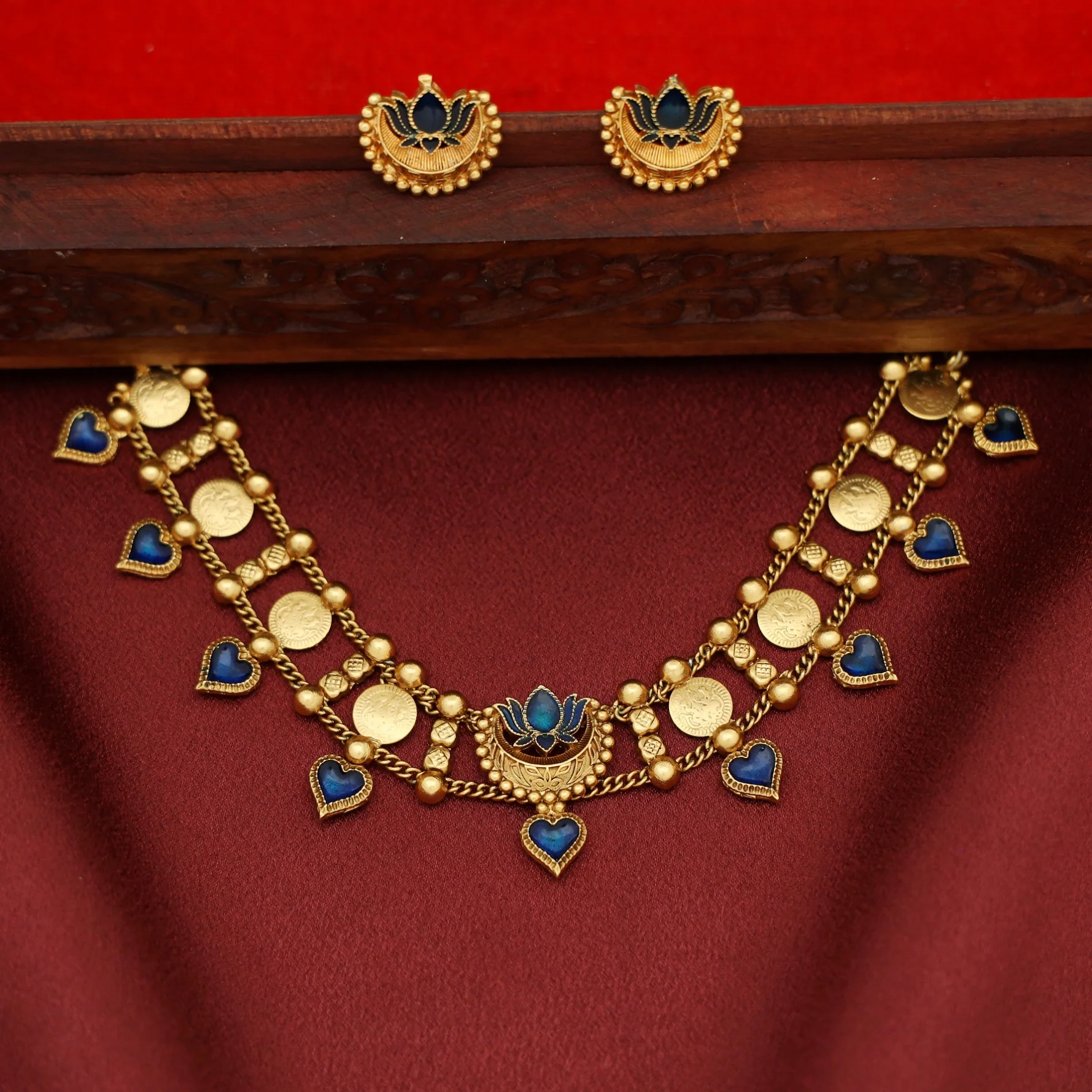 Ruhini 2 Layer Kashi Enamel Lotus Choker with Earring - Image 5