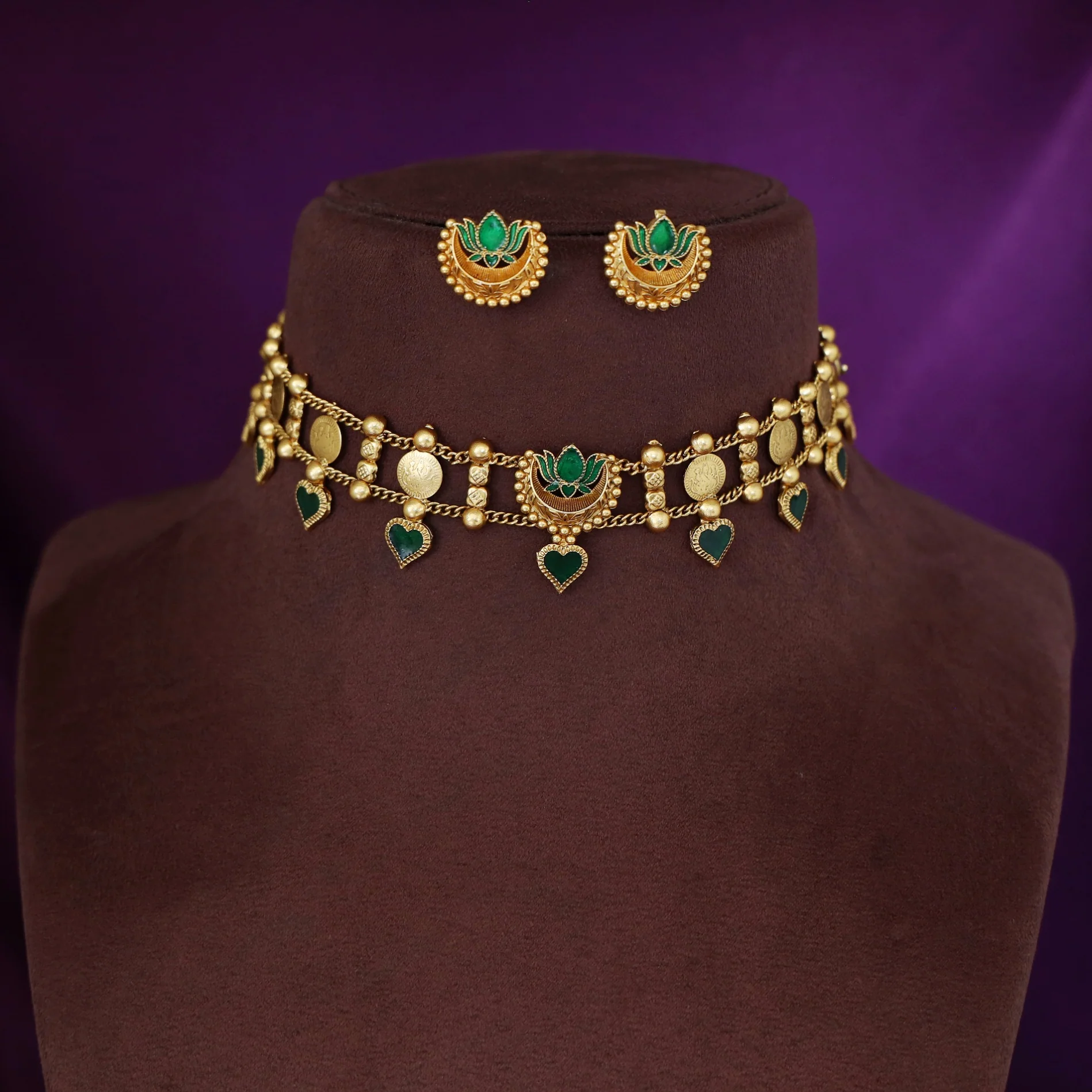 Ruhini 2 Layer Kashi Enamel Lotus Choker with Earring - Image 7