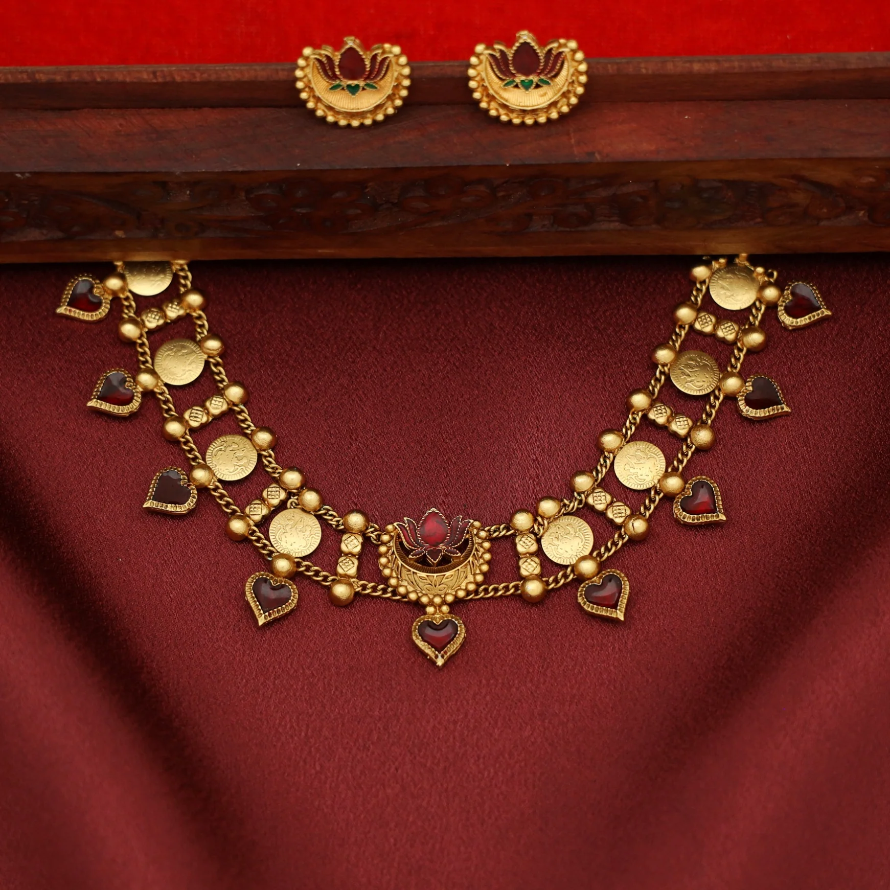 Ruhini 2 Layer Kashi Enamel Lotus Choker with Earring - Image 8