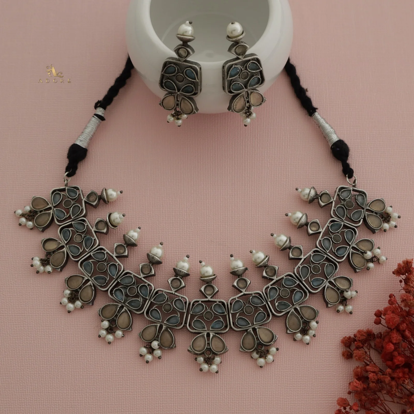 Ruthina Neckpiece With Earring - Image 12
