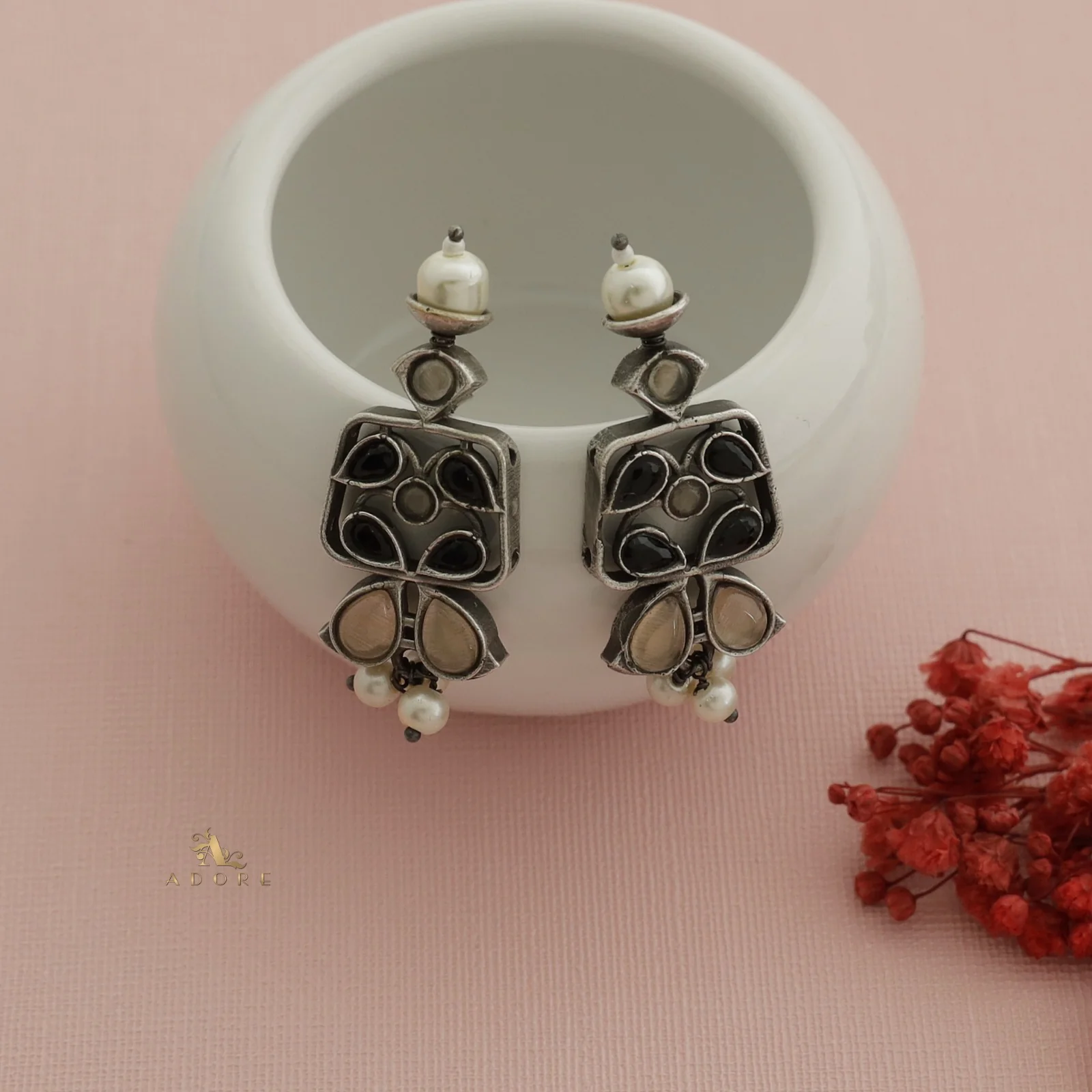 Ruthina Neckpiece With Earring - Image 17