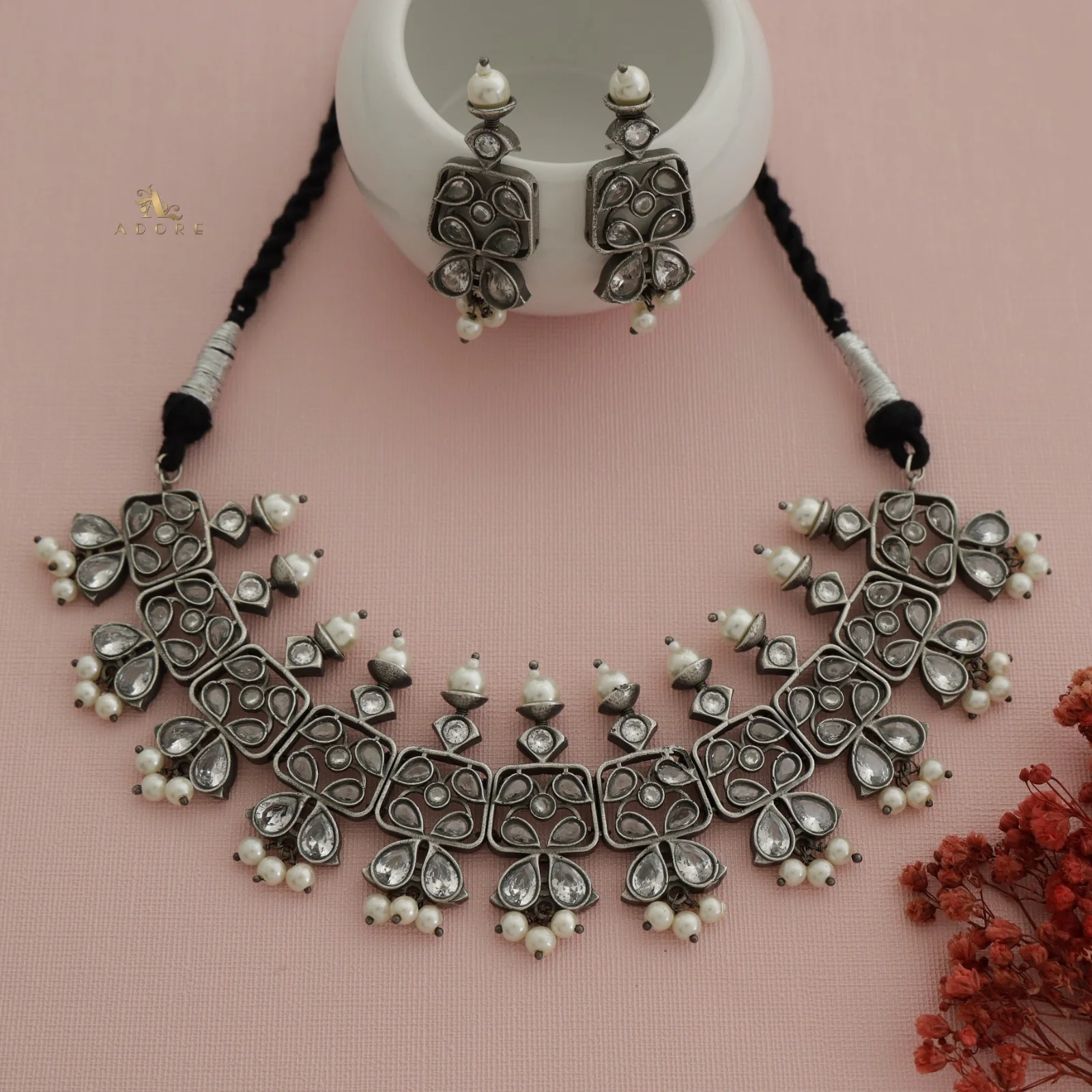 Ruthina Neckpiece With Earring - Image 19