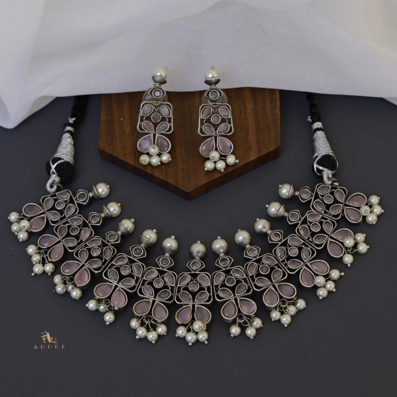 Ruthina Neckpiece With Earring - Image 9