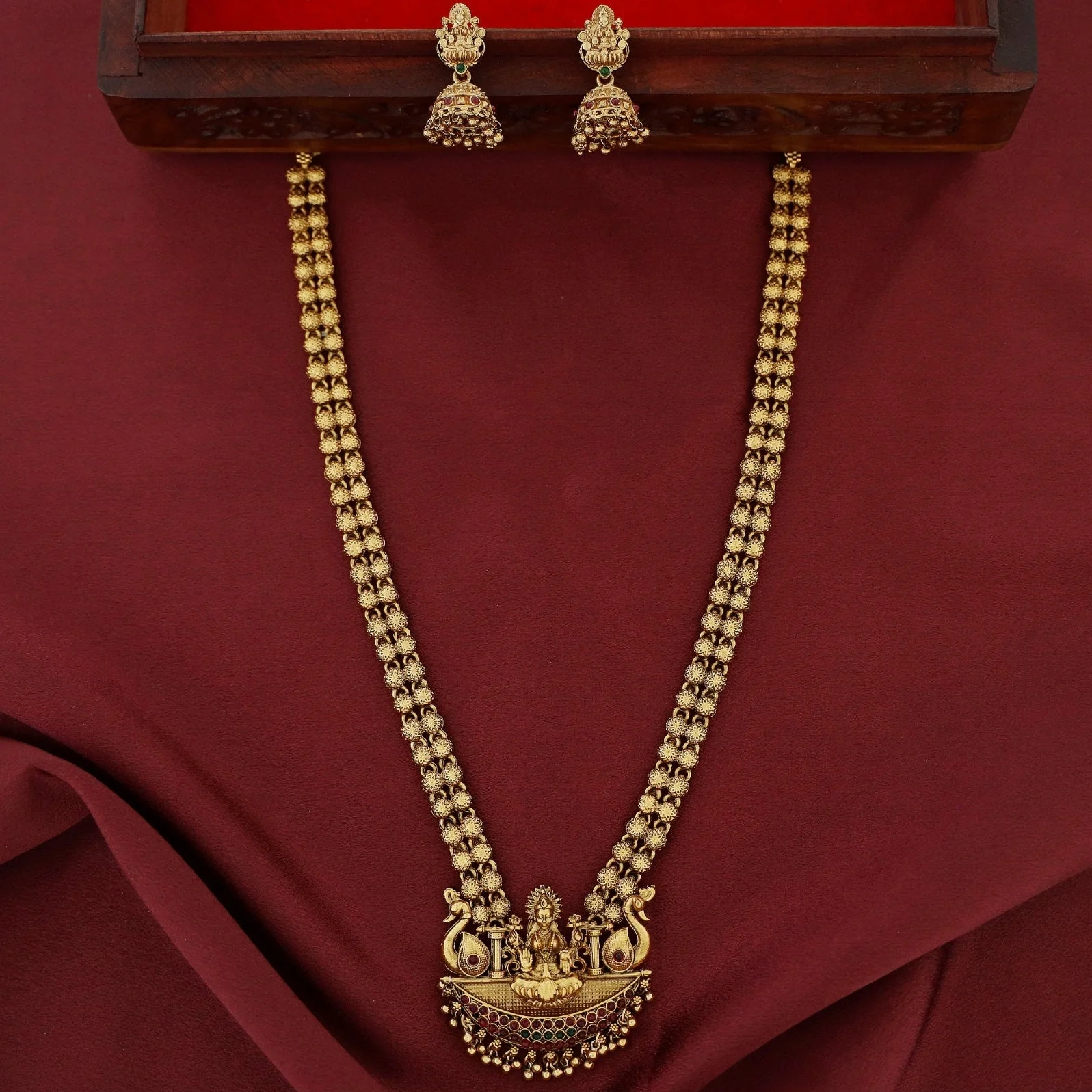 Rutvi Mayur Lakshmi Long Haram With Earring - Image 5