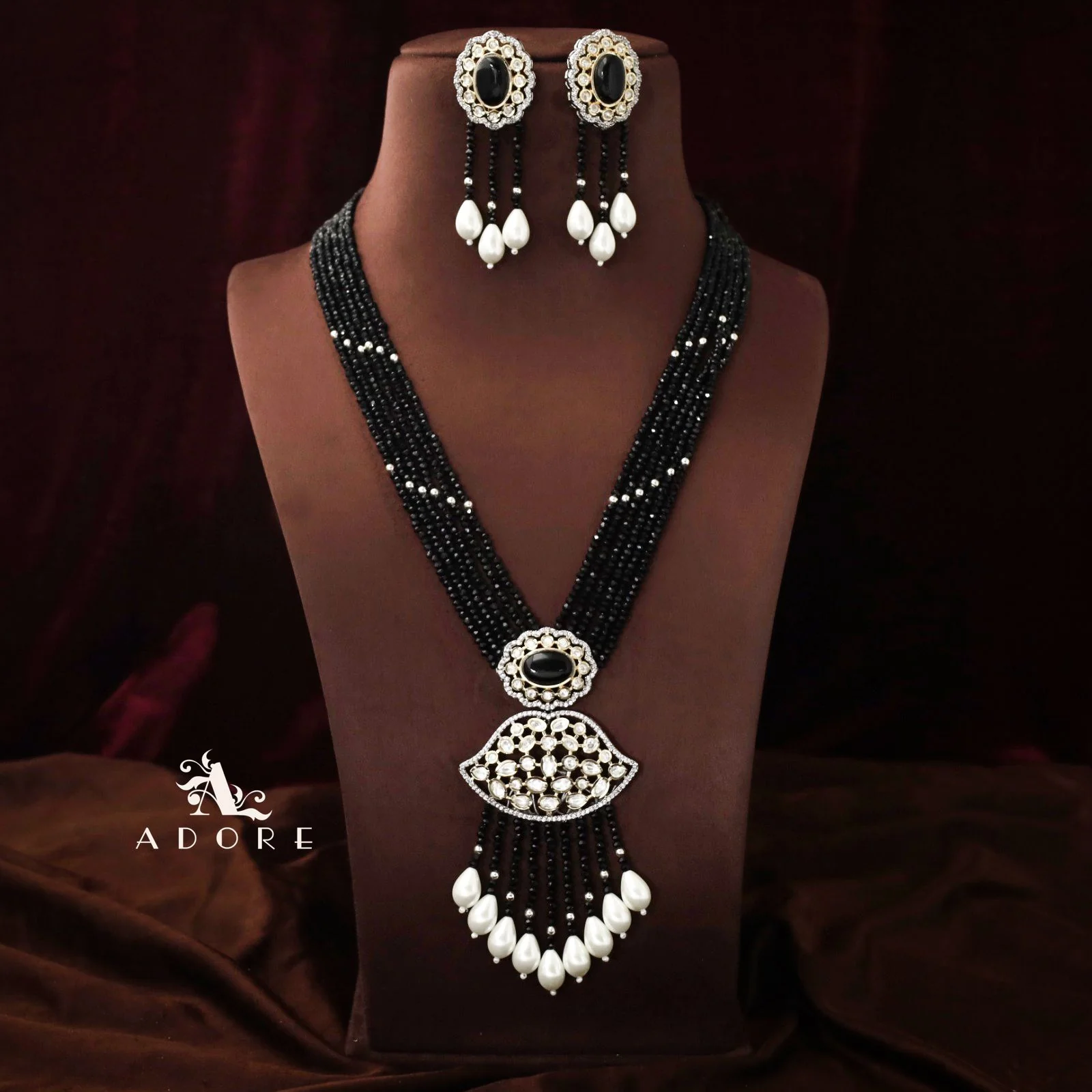Saahana Long Neckpiece With Earring - Image 10