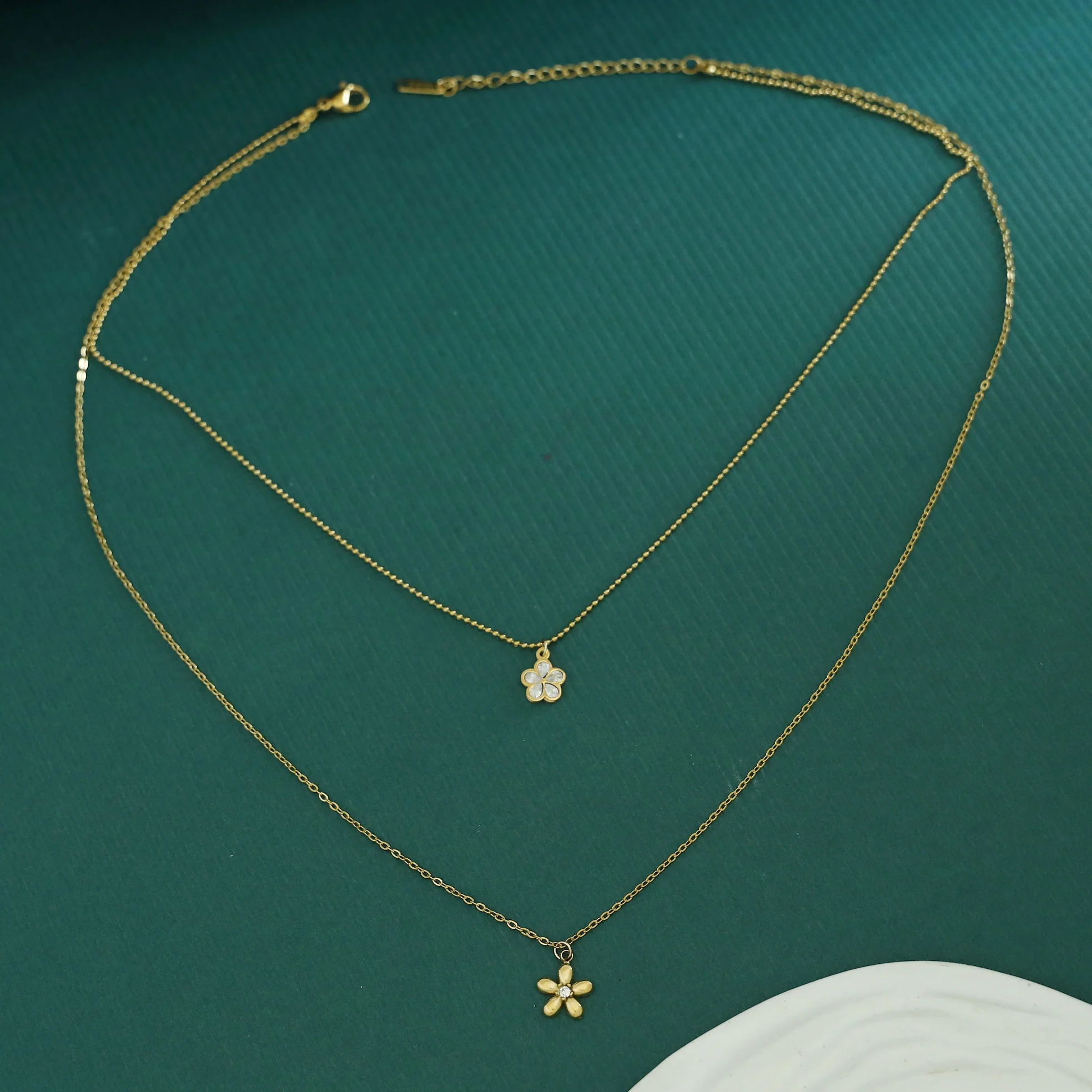 Saani 2 Layer Dual Flower Neckpiece - Image 4