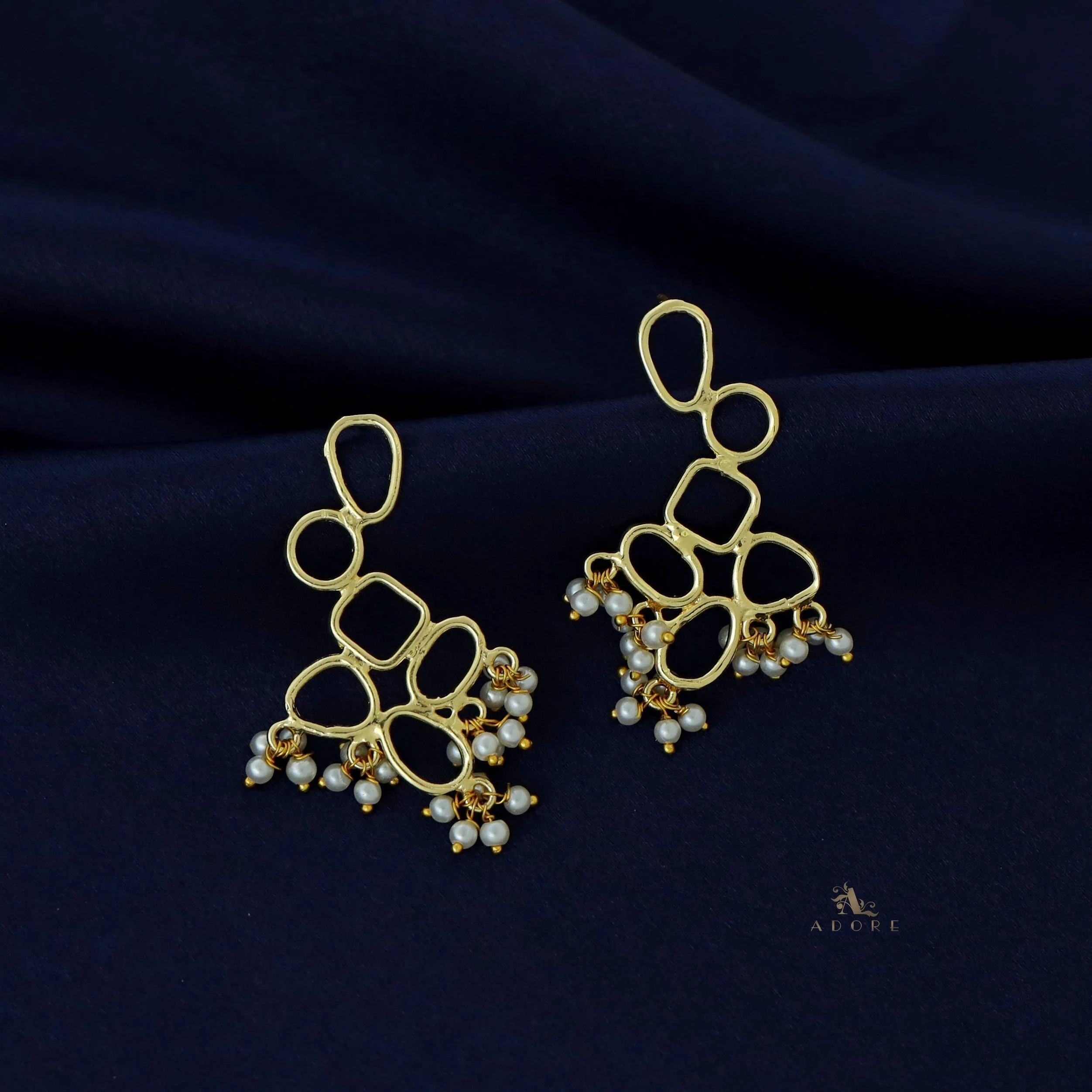 Sabera Pearl Cluster Earring - Image 2