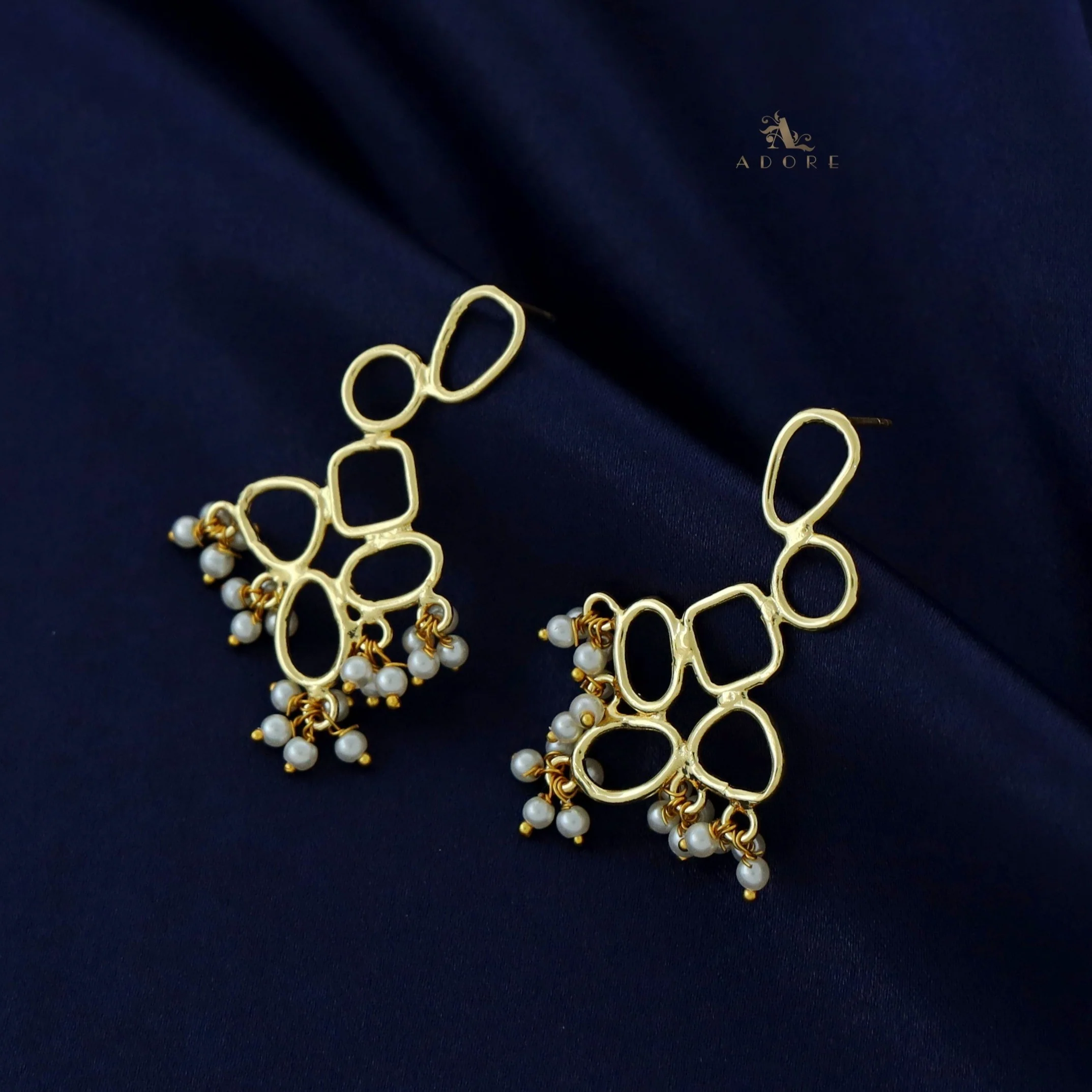 Sabera Pearl Cluster Earring - Image 3