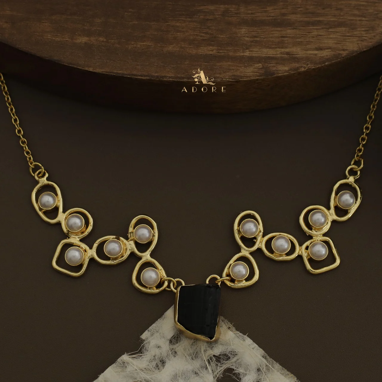 Sabera Raw Stone Pearl Neckpiece - Image 12