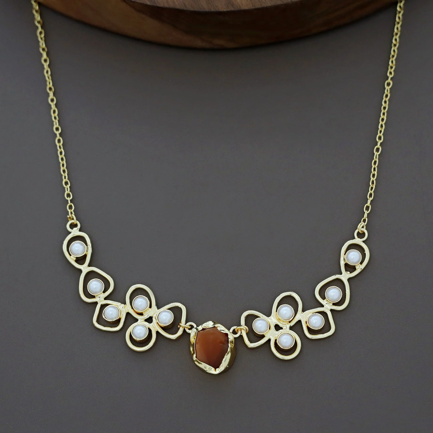 Sabera Raw Stone Pearl Neckpiece - Image 2