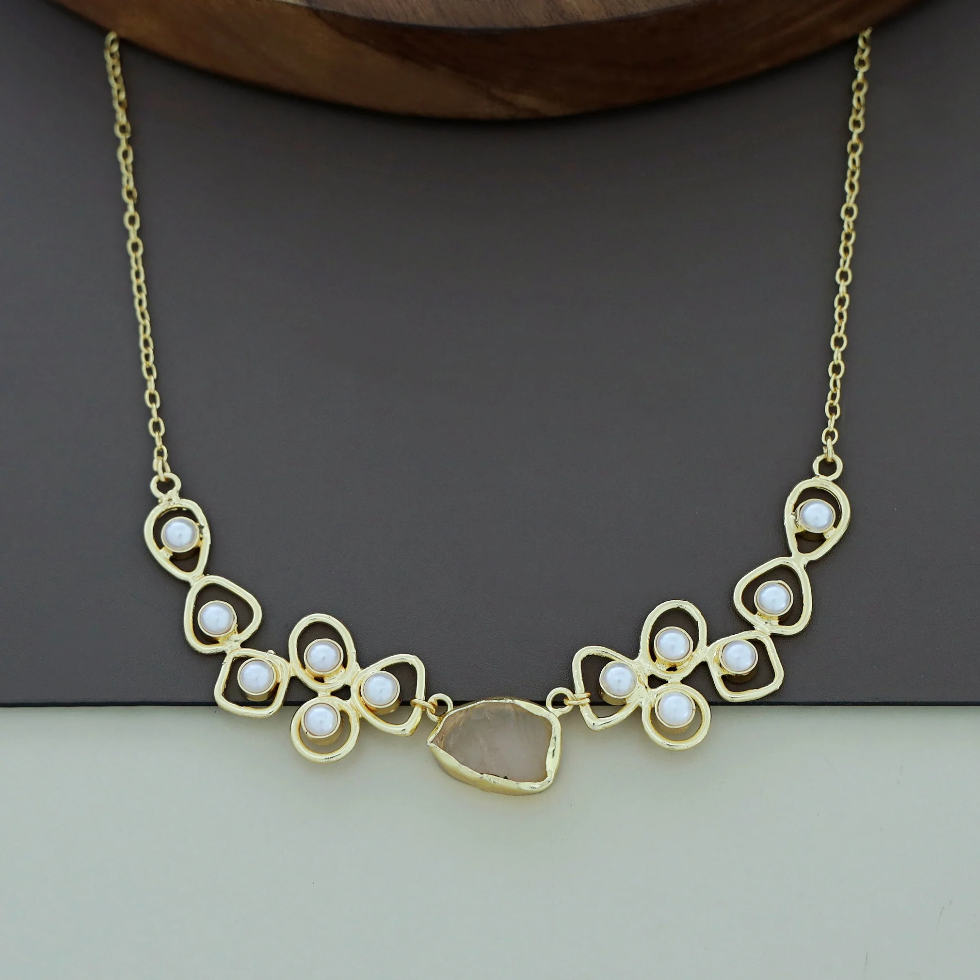 Sabera Raw Stone Pearl Neckpiece - Image 7