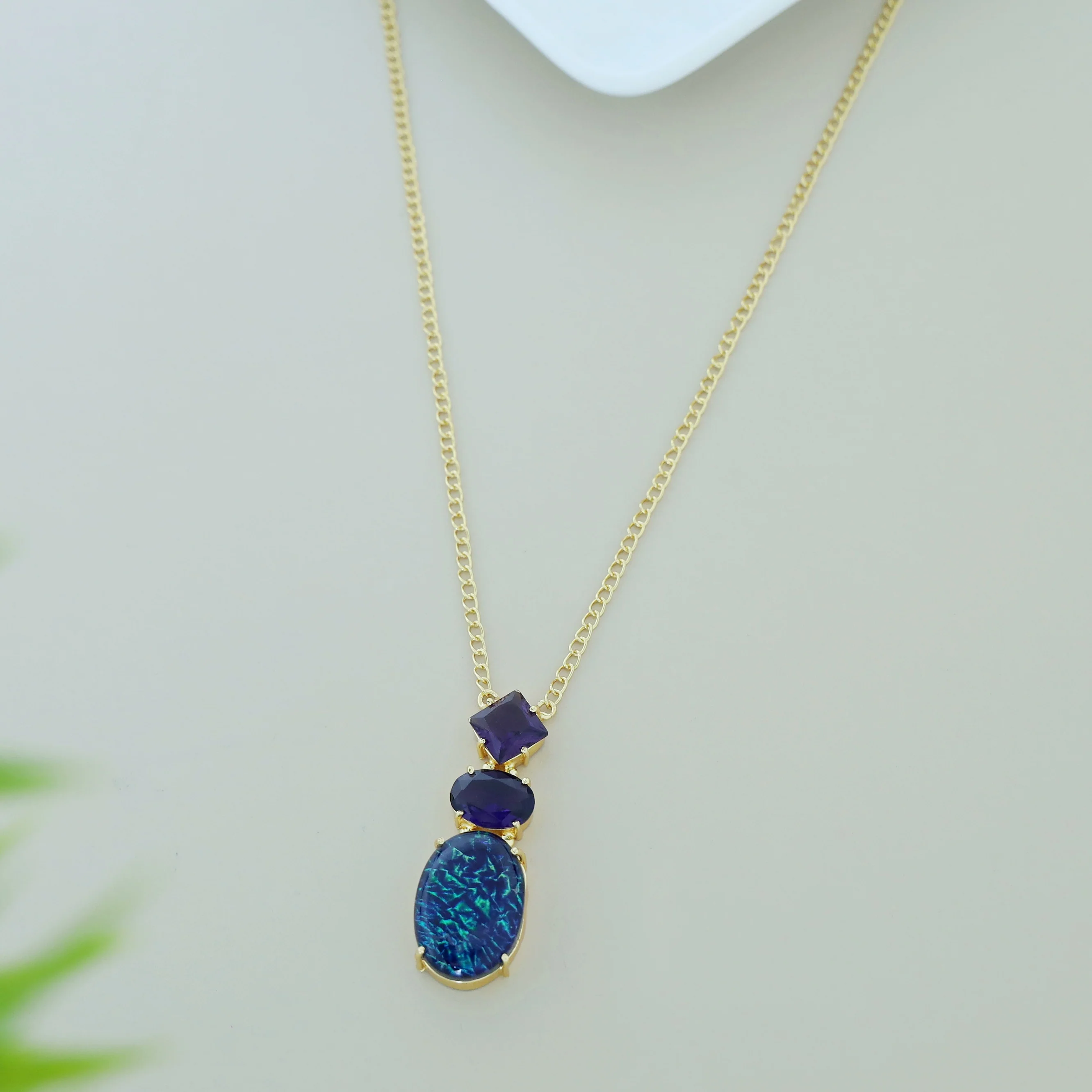 Sabrina Claw Glossy Natural Stone Neckpiece - Image 10