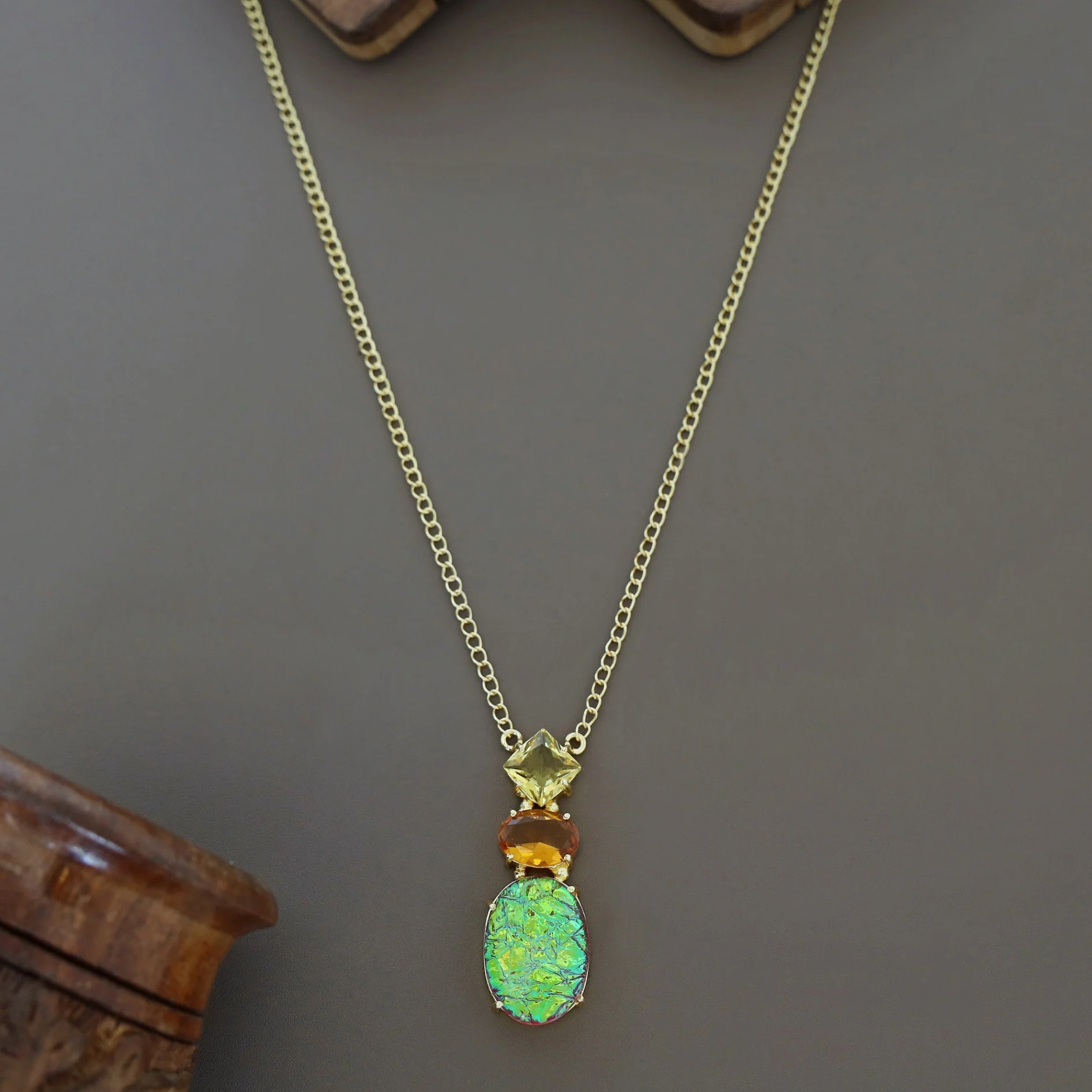 Sabrina Claw Glossy Natural Stone Neckpiece - Image 16