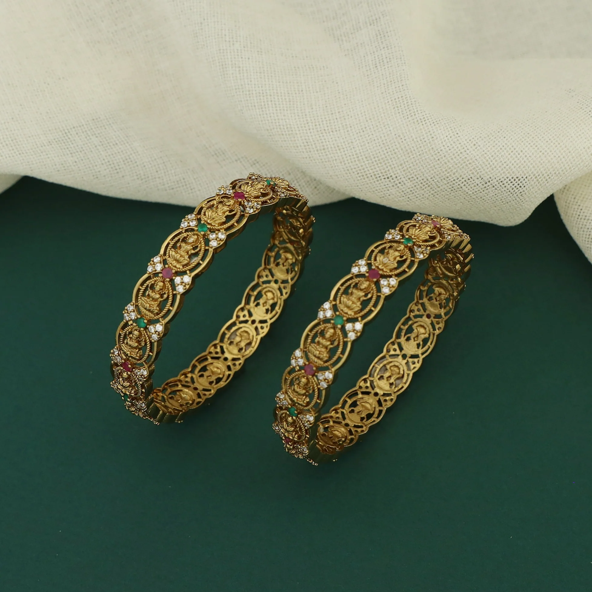 Saharsha Oval Lekshmi AD Stone Bangle (Set Of 2) - Image 4