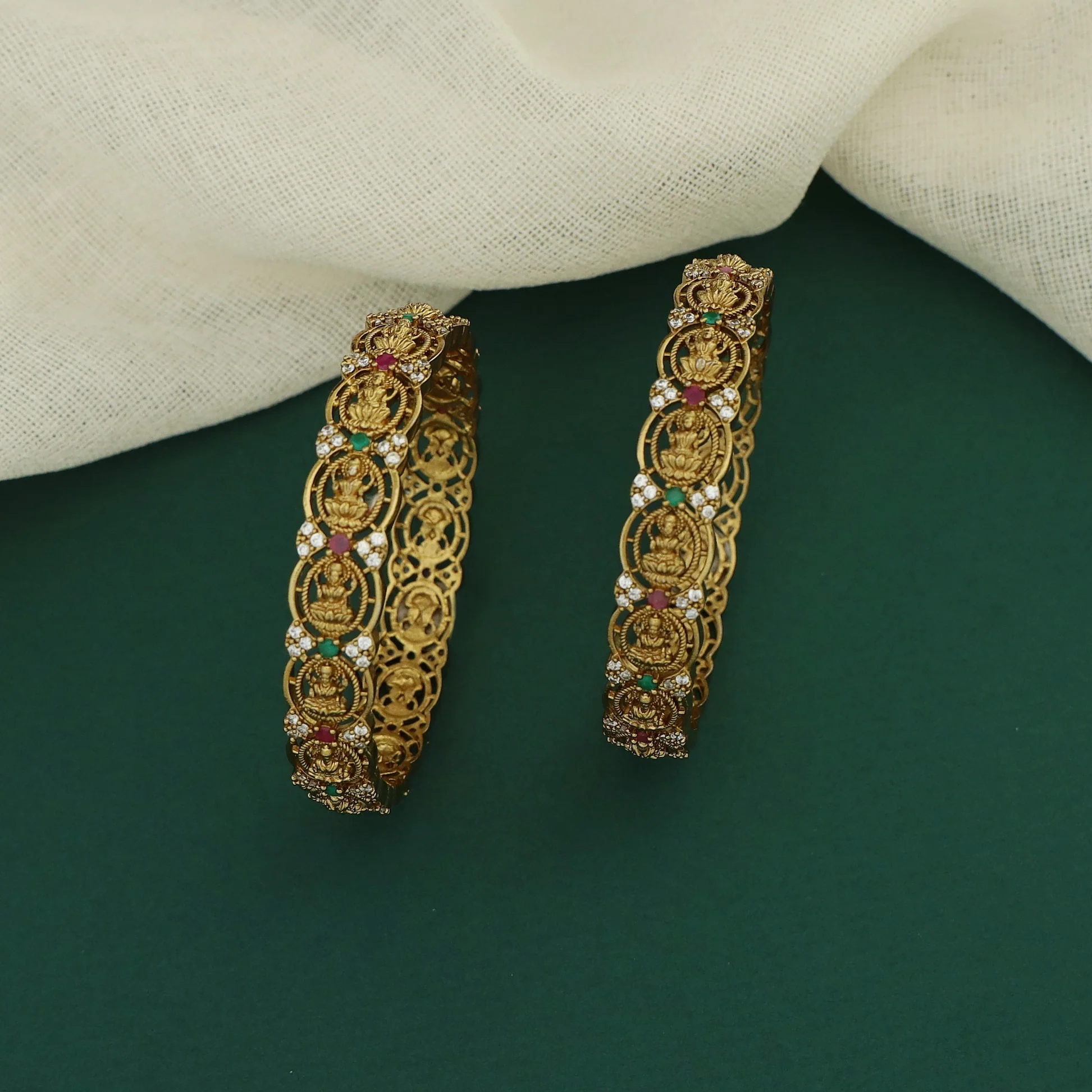 Saharsha Oval Lekshmi AD Stone Bangle (Set Of 2) - Image 5