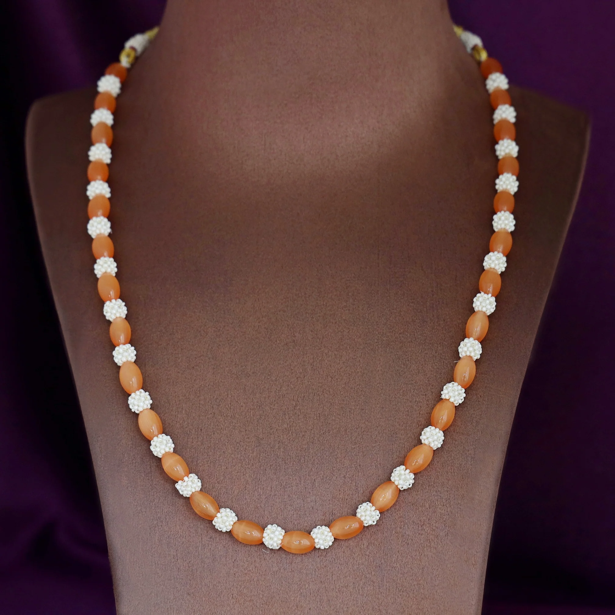 Salomi Oval Glossy Cluster Pearl Neckpiece - Image 3