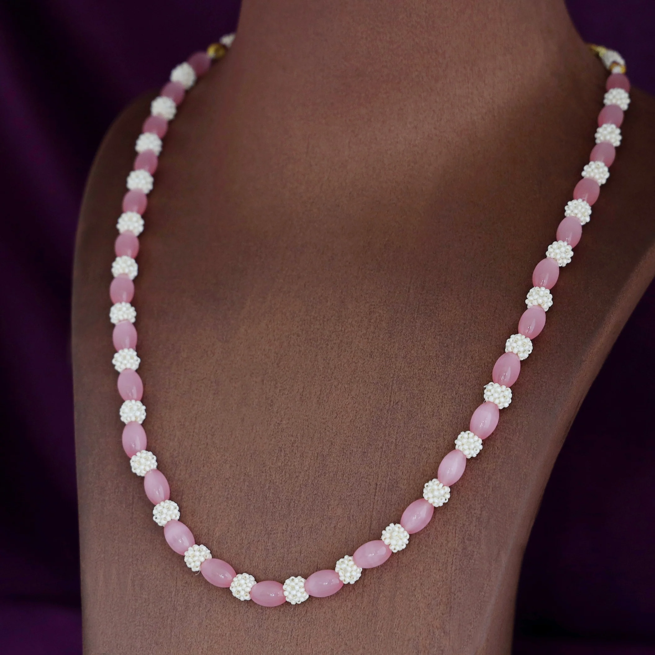 Salomi Oval Glossy Cluster Pearl Neckpiece - Image 5