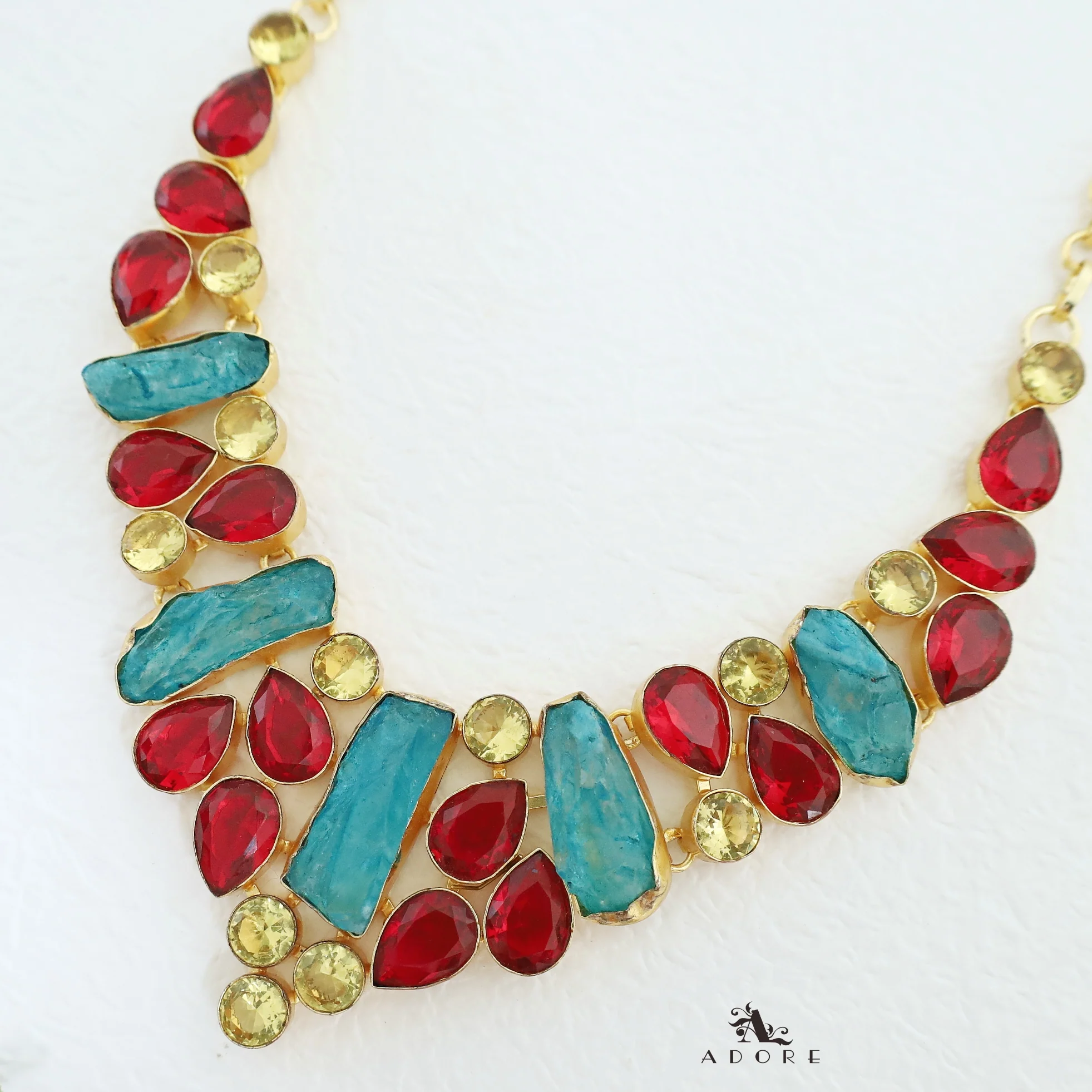 Samara Neckpiece - Image 2