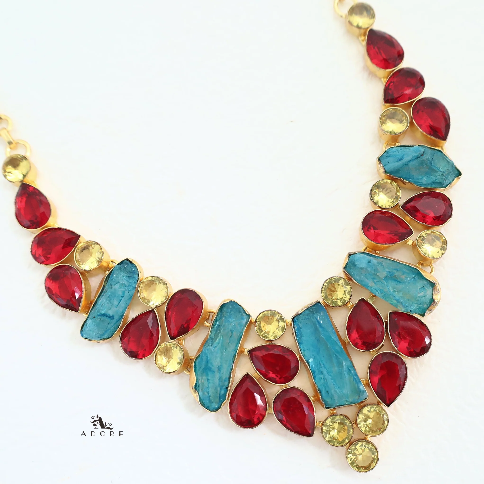Samara Neckpiece - Image 3
