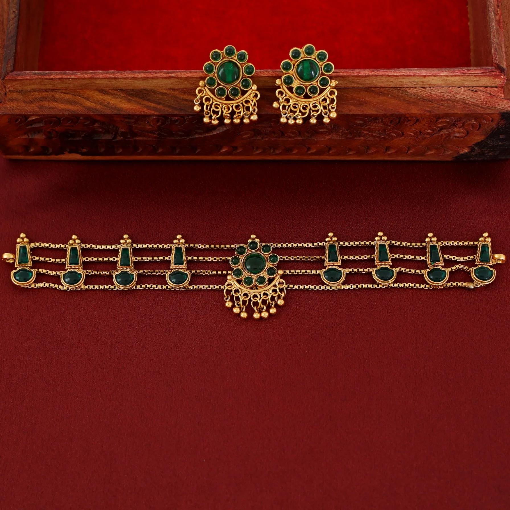 Samudra 4 Layer Parampara Choker With Earring - Image 10