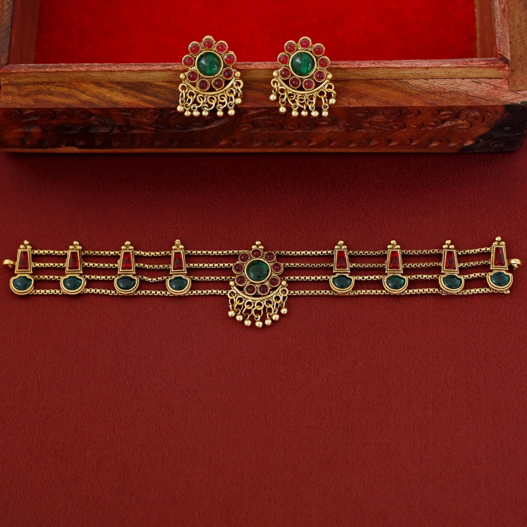 Samudra 4 Layer Parampara Choker With Earring - Image 11