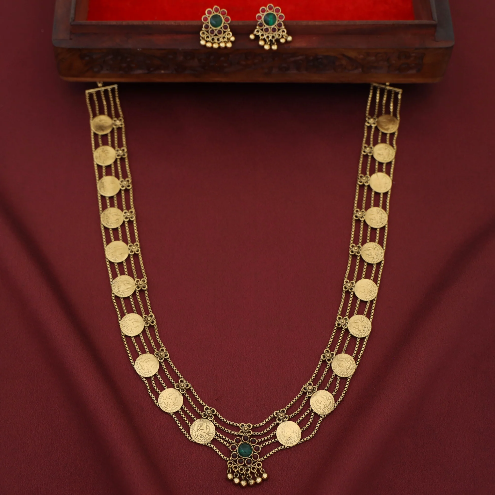 Sanchita Samudra 5 Layer Kashi Floral Long Neckpiece With Earring - Image 4