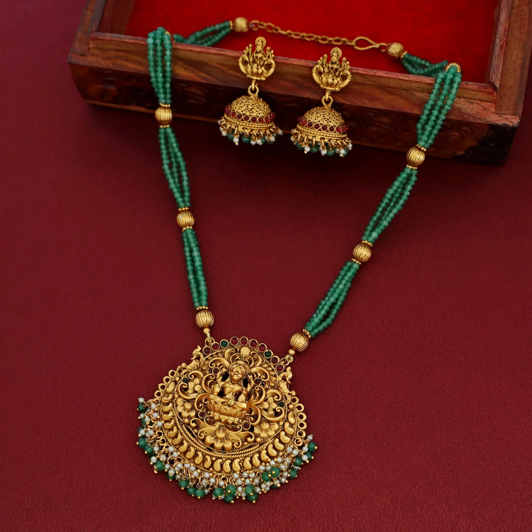 Saraswati Devi Haram Layered Neckpiece With Earring - Image 4