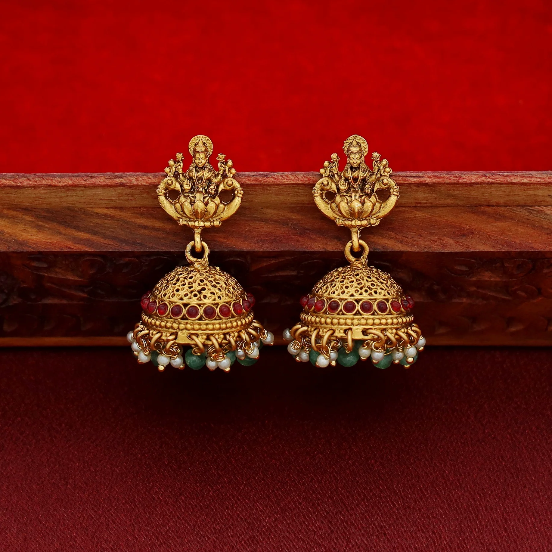 Saraswati Devi Haram Layered Neckpiece With Earring - Image 5